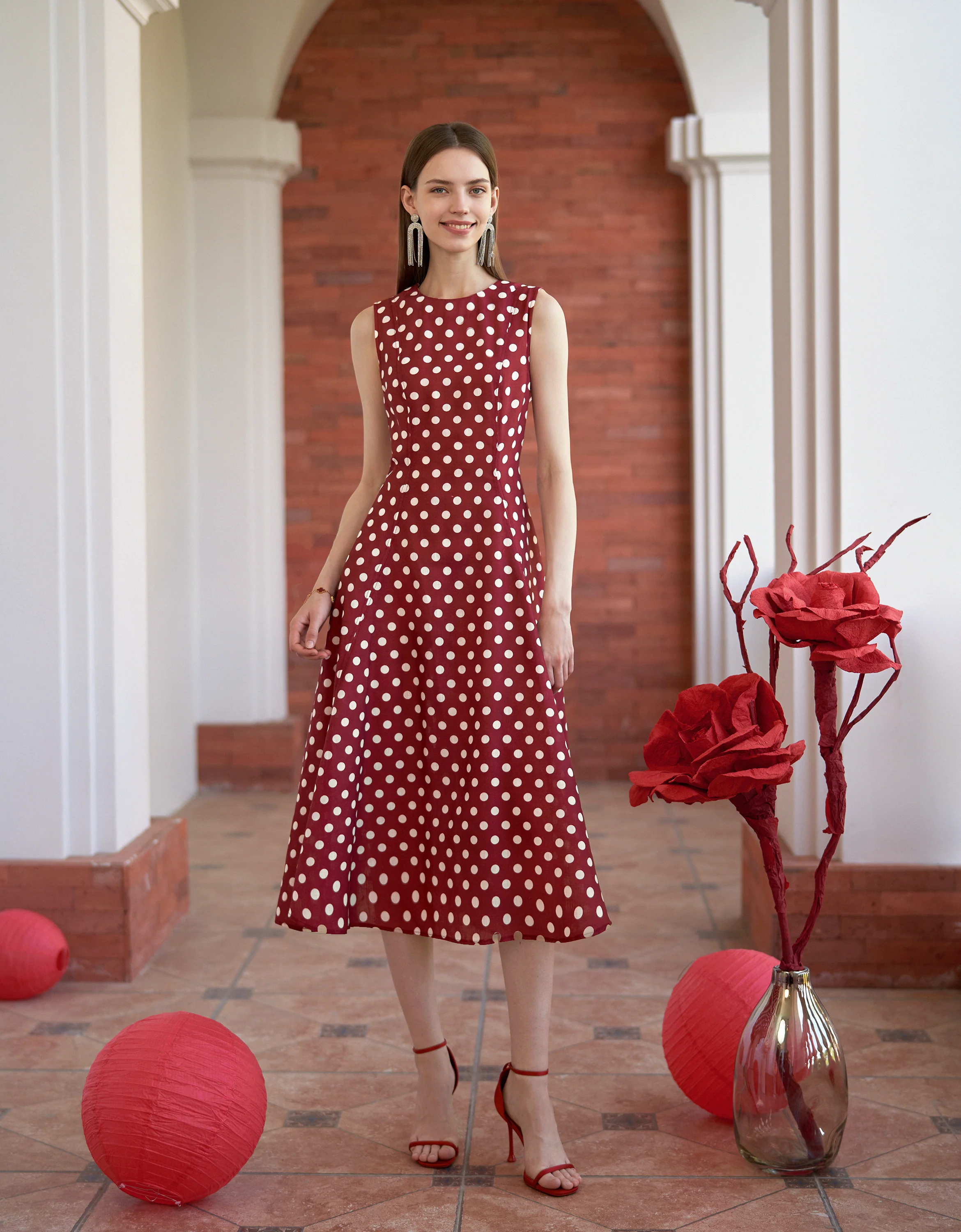 Polka Dot Round Neck Sleeveless Dress - Image 4