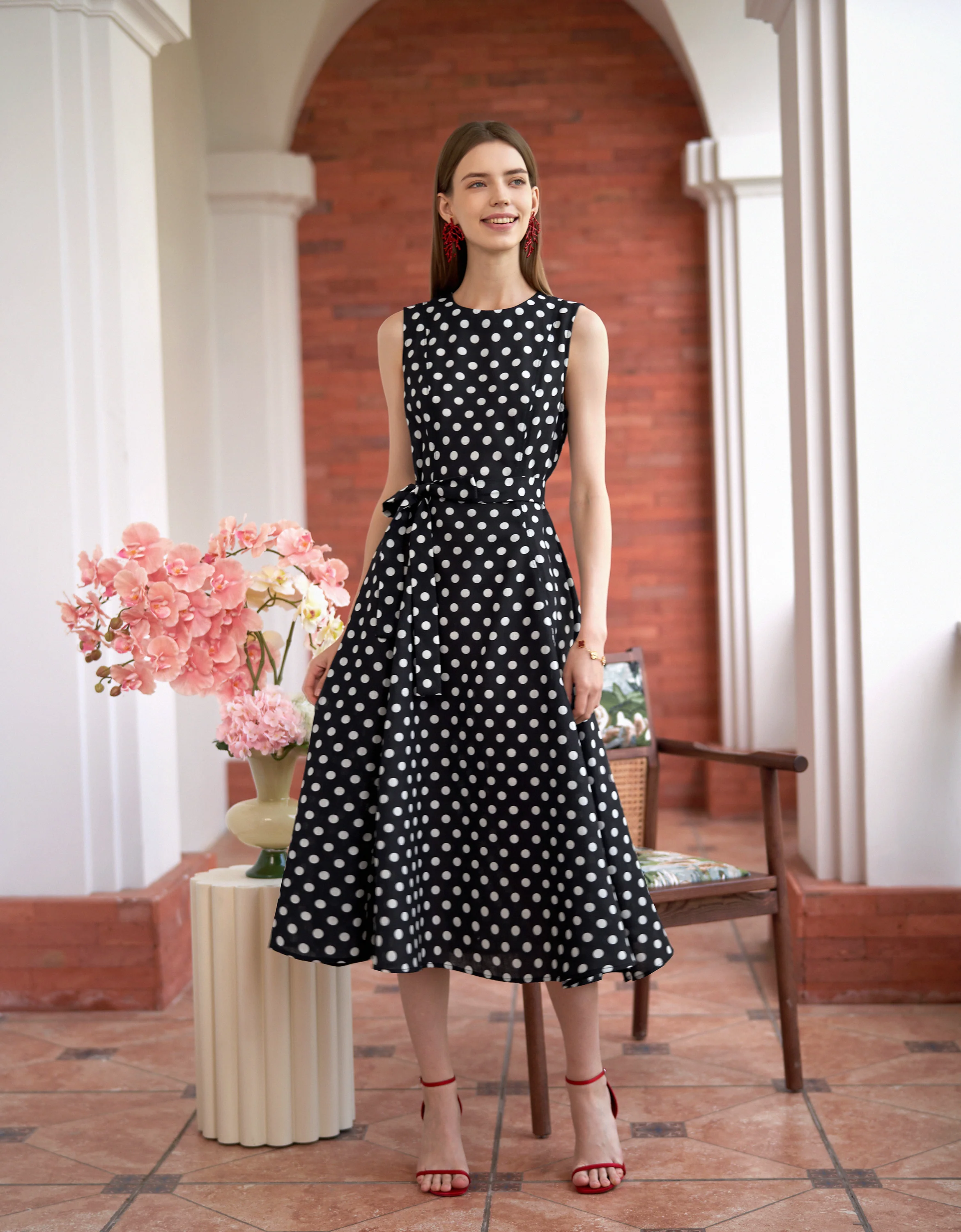Polka Dot Round Neck Sleeveless Dress - Image 4