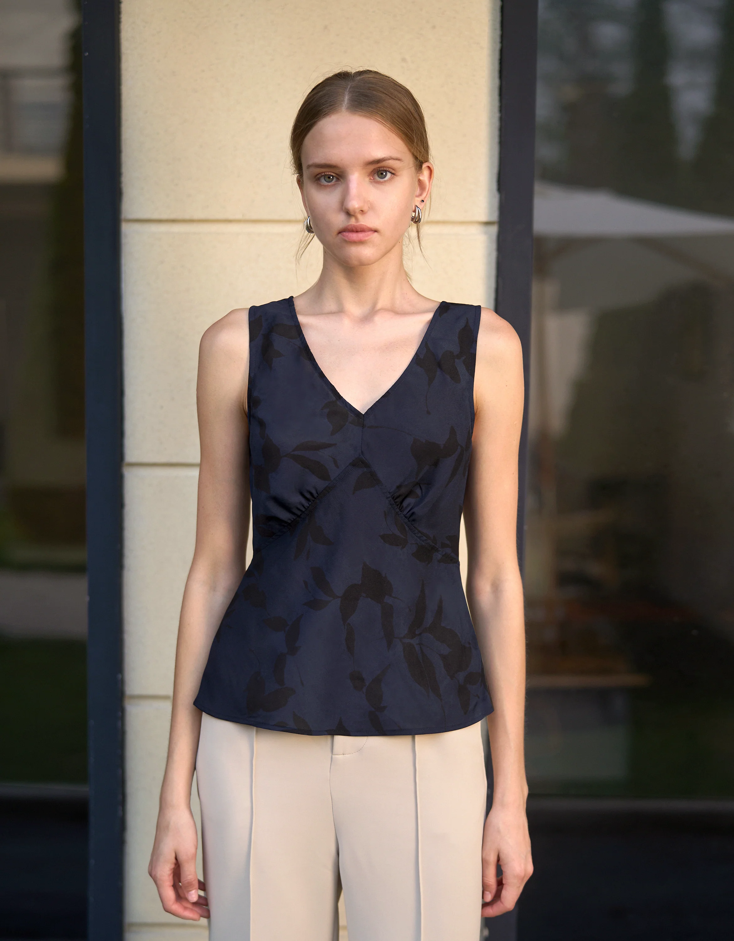 Printed V-neck Sleeveless Top
