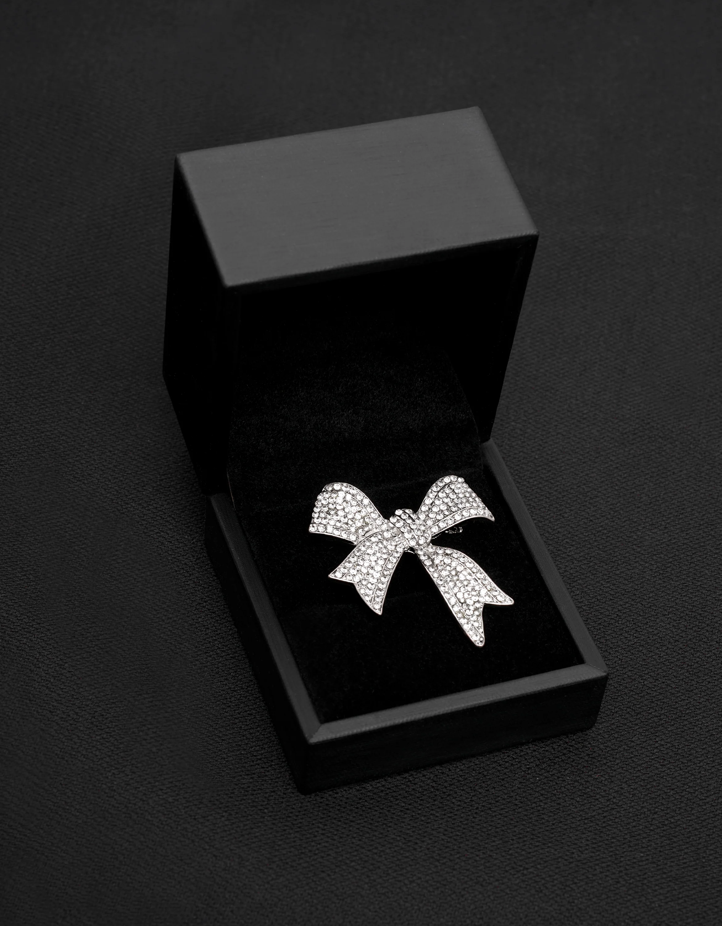 Ribbon Bow Metal Brooch - Image 3