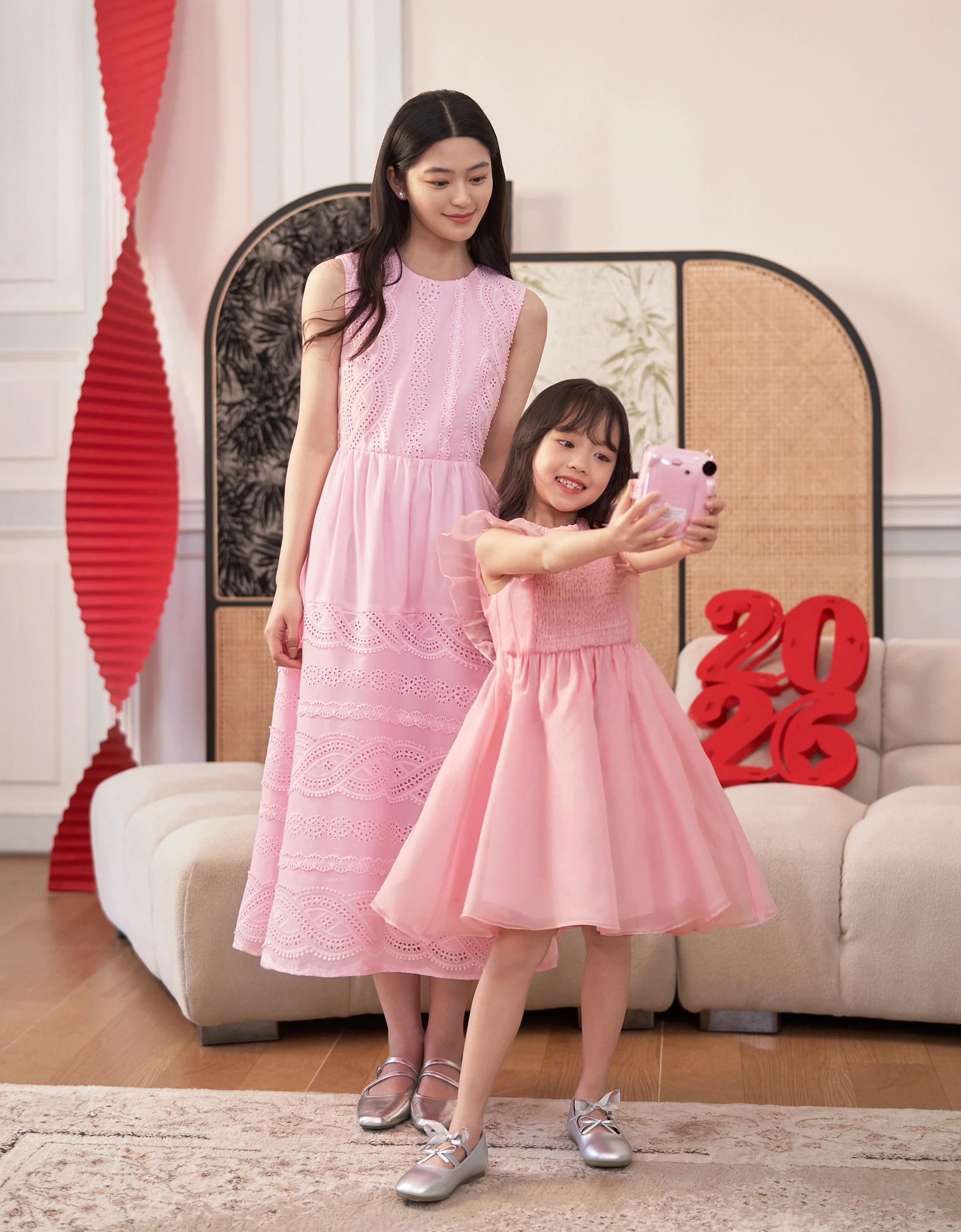 Round Neck Sleeveless Embroidered Midi Dress - Image 5