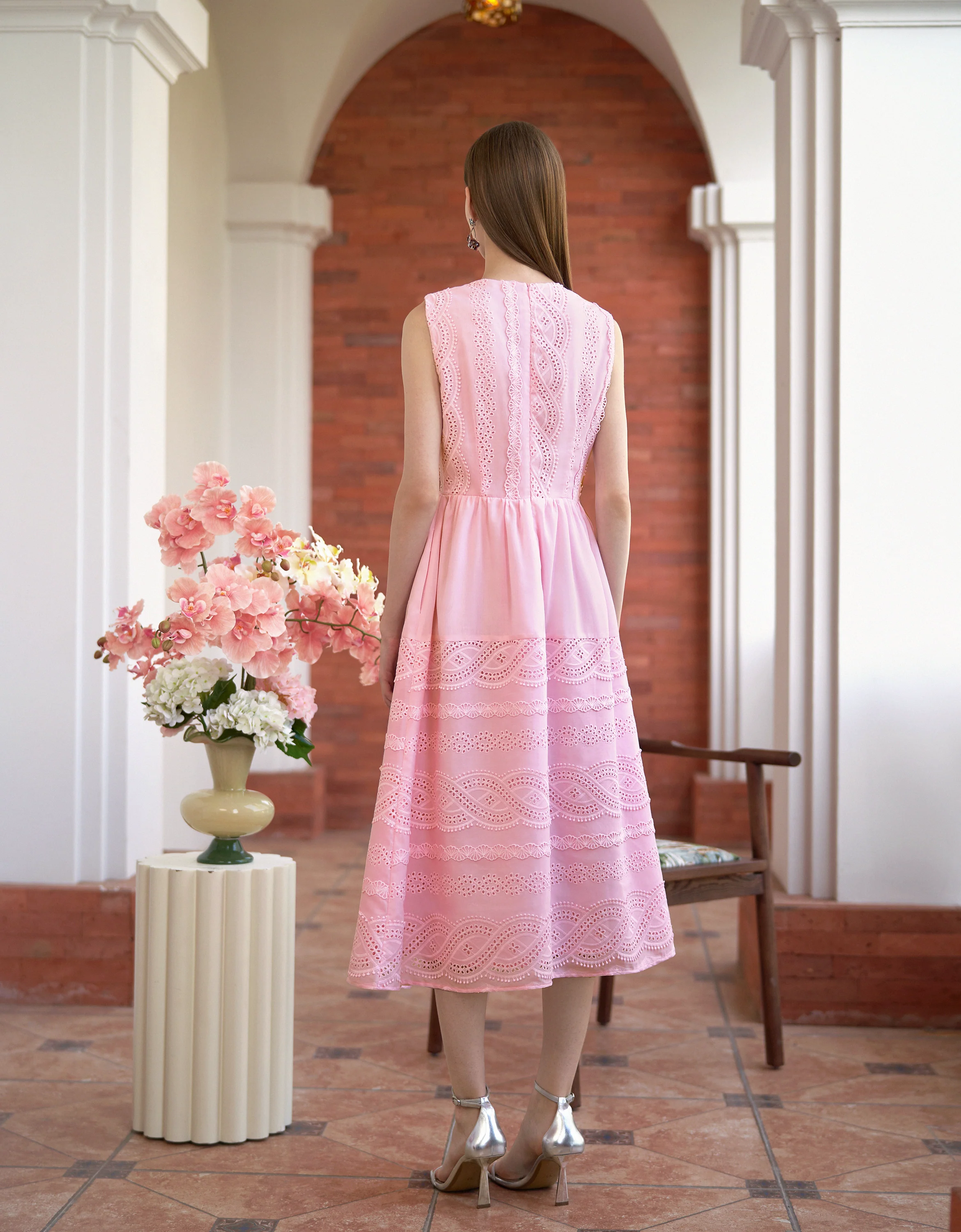 Round Neck Sleeveless Embroidered Midi Dress - Image 8