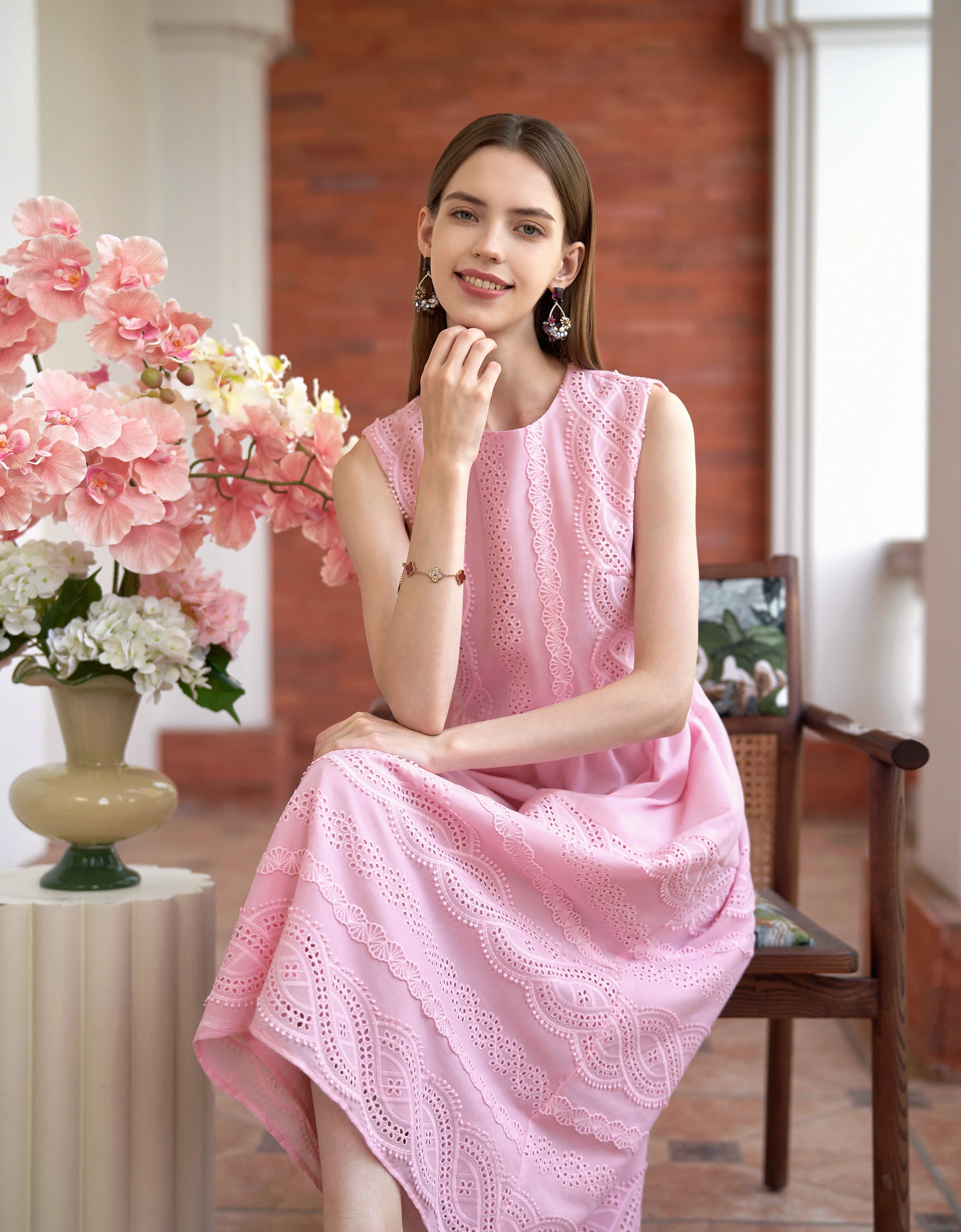 Round Neck Sleeveless Embroidered Midi Dress - Image 9