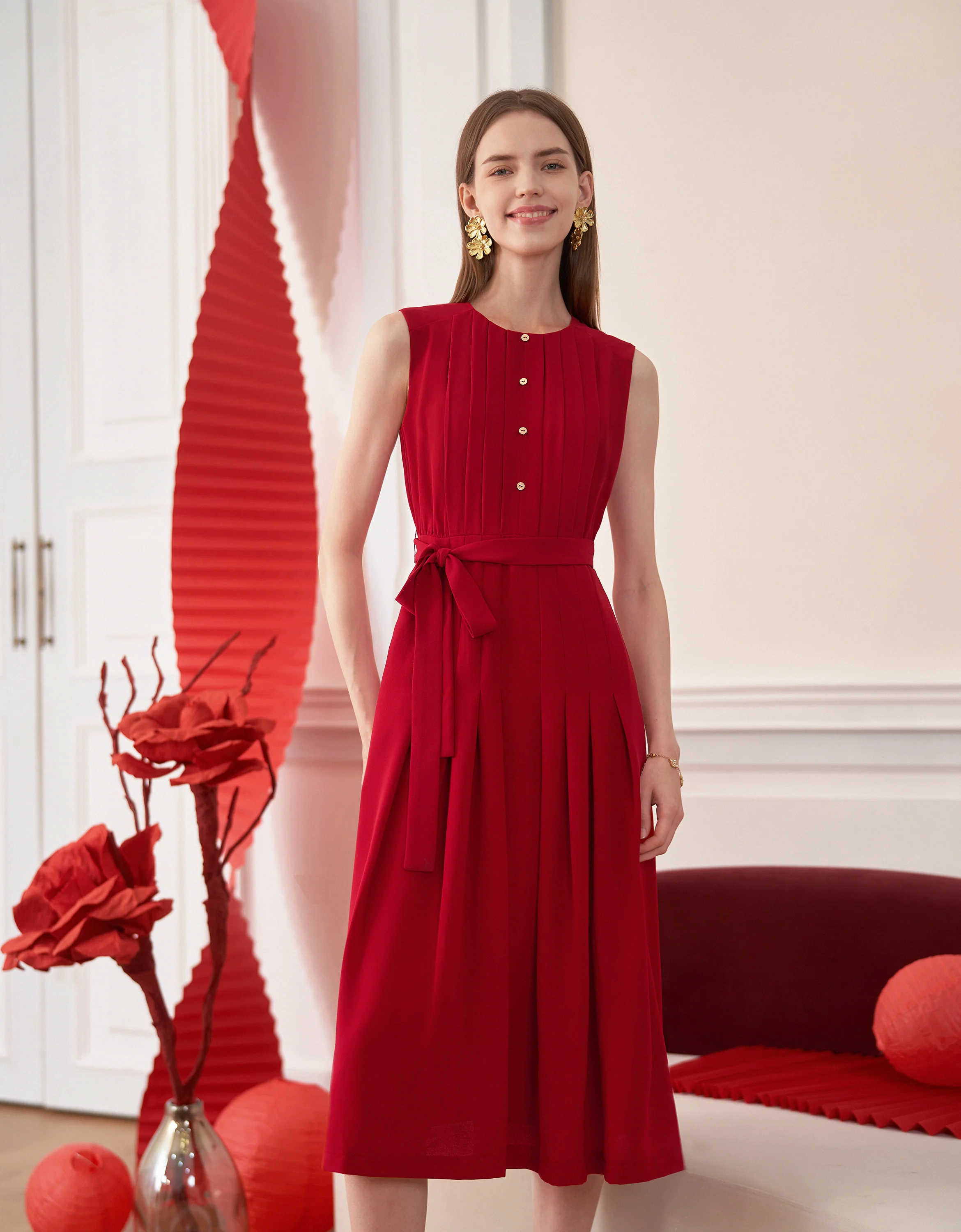 Round Neck Sleeveless Pleated Dress - Image 9