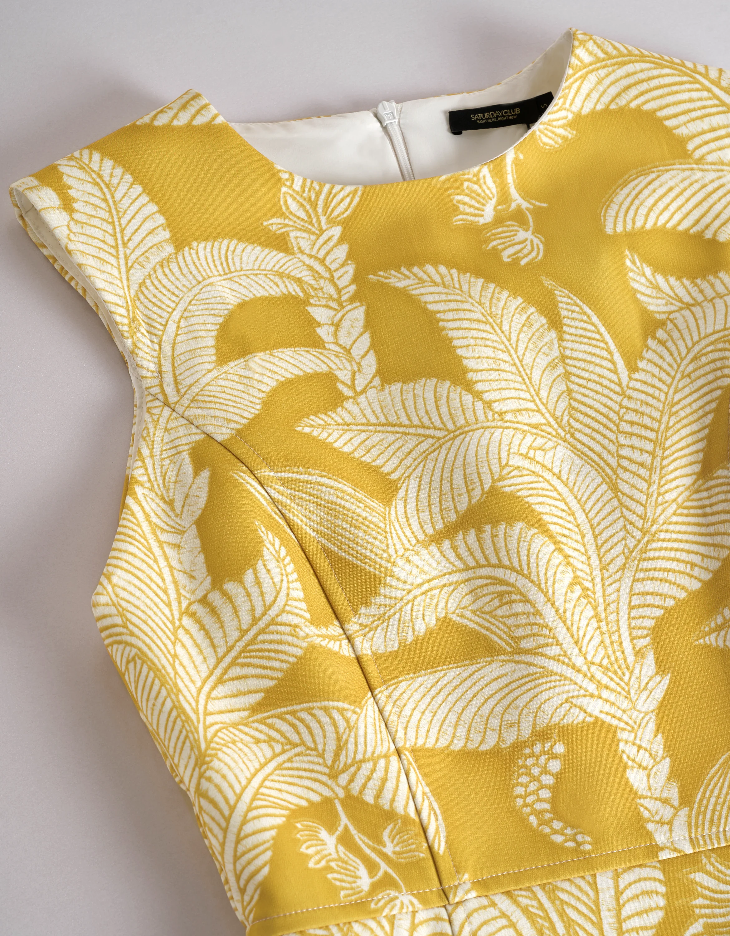 Round Neck Sleeveless Printed Midi Dress - Image 6