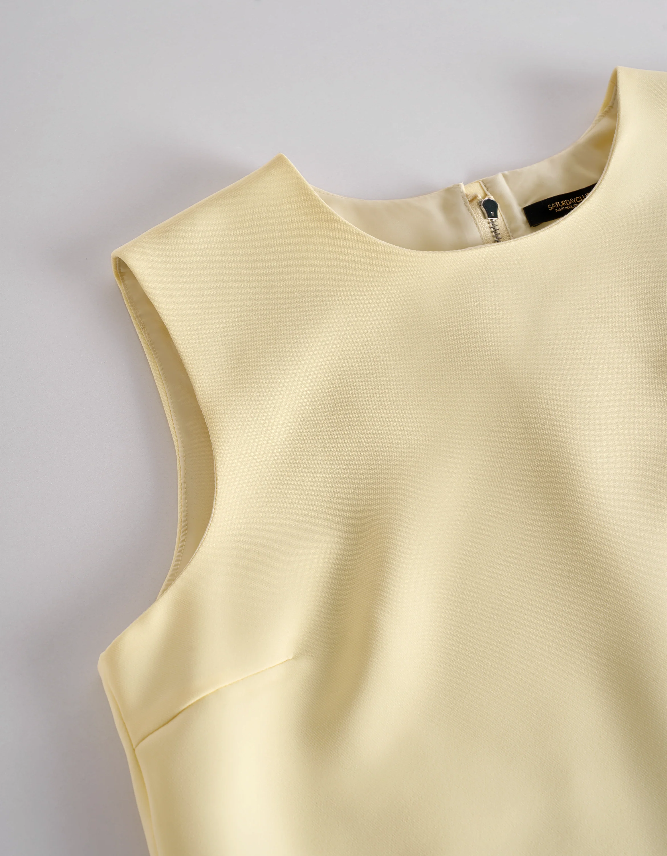 Round Neck Sleeveless Top - Image 13