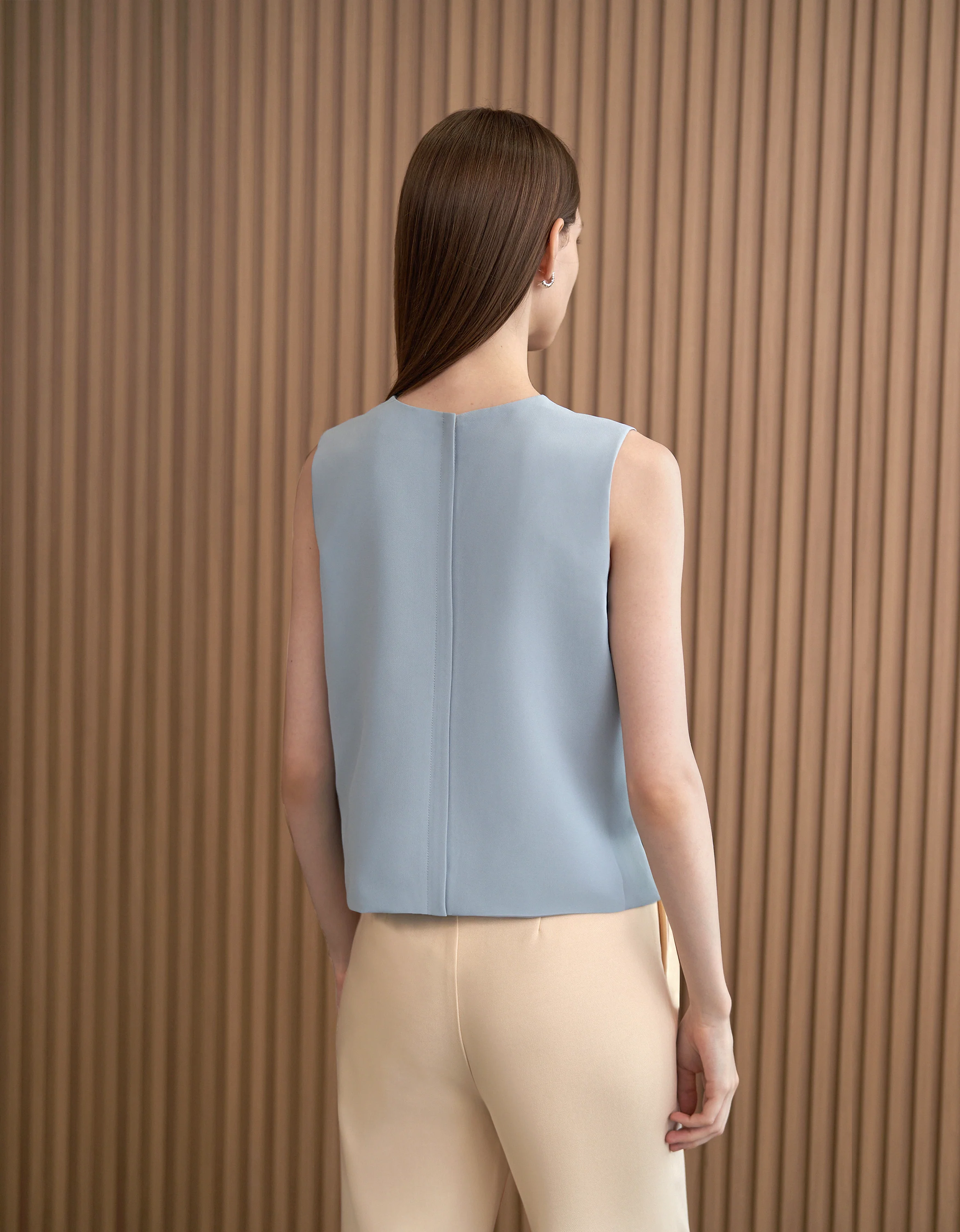 Round Neck Sleeveless Top - Image 31