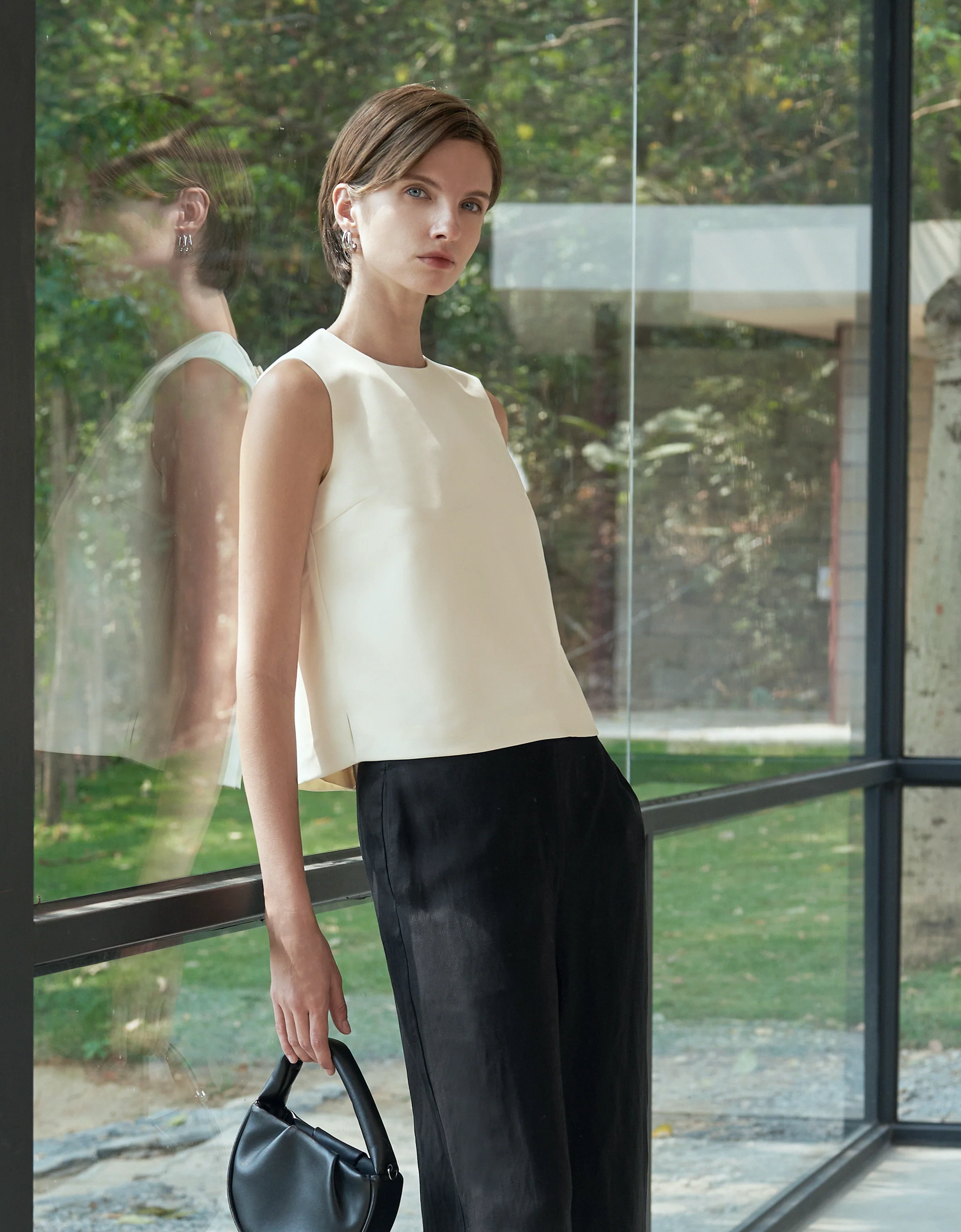 Round Neck Sleeveless Top - Image 43