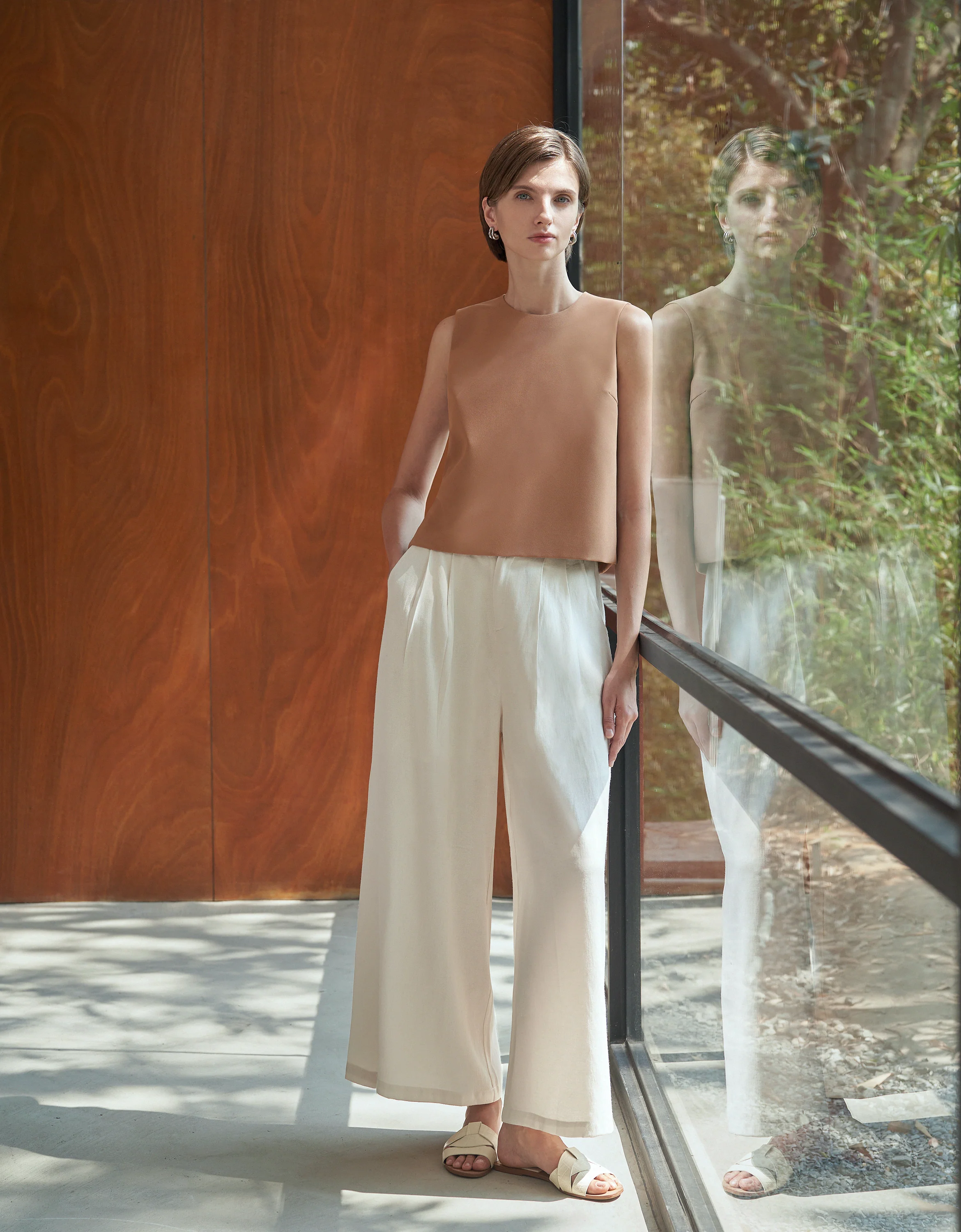 Round Neck Sleeveless Top - Image 60