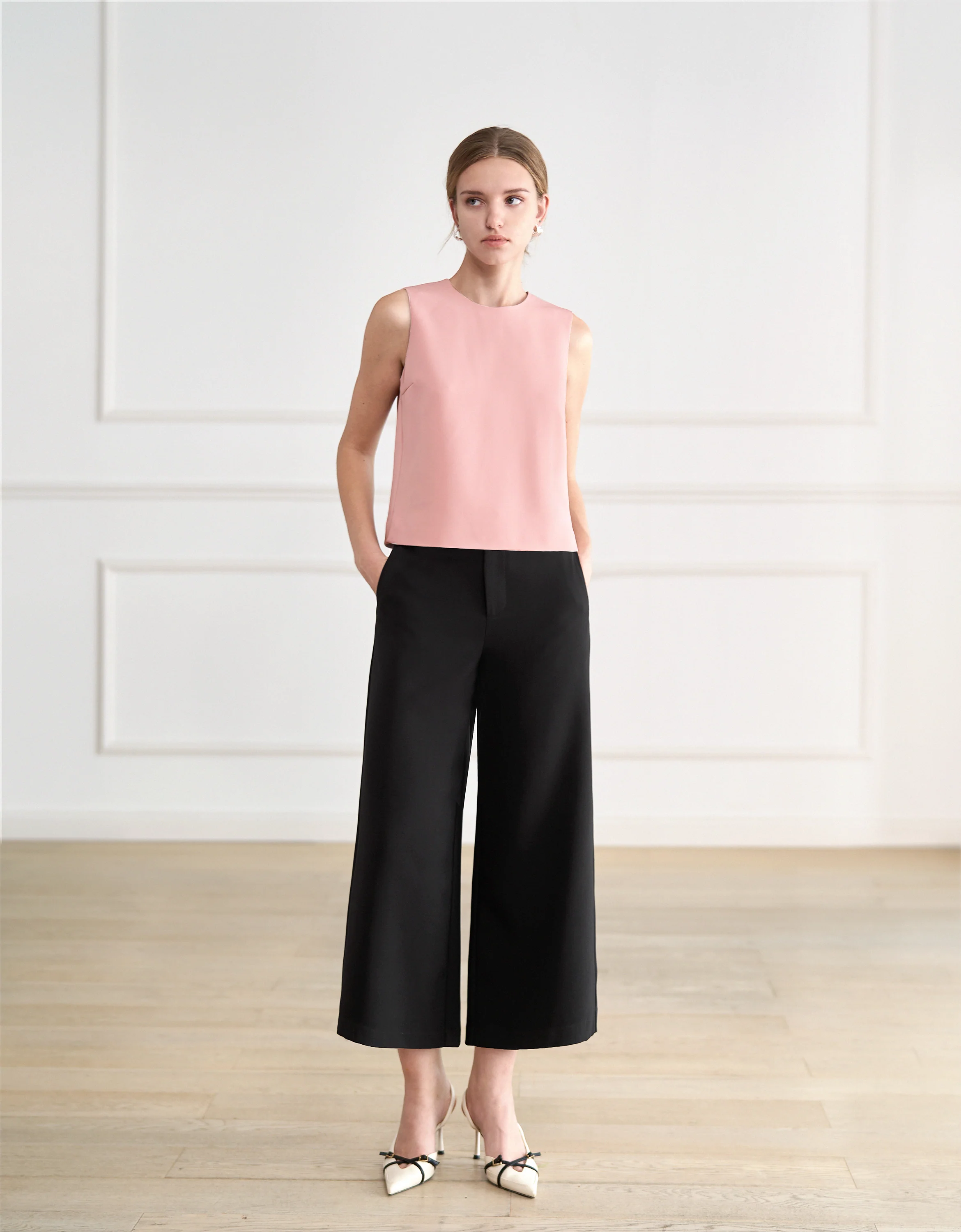 Round Neck Sleeveless Top - Image 65