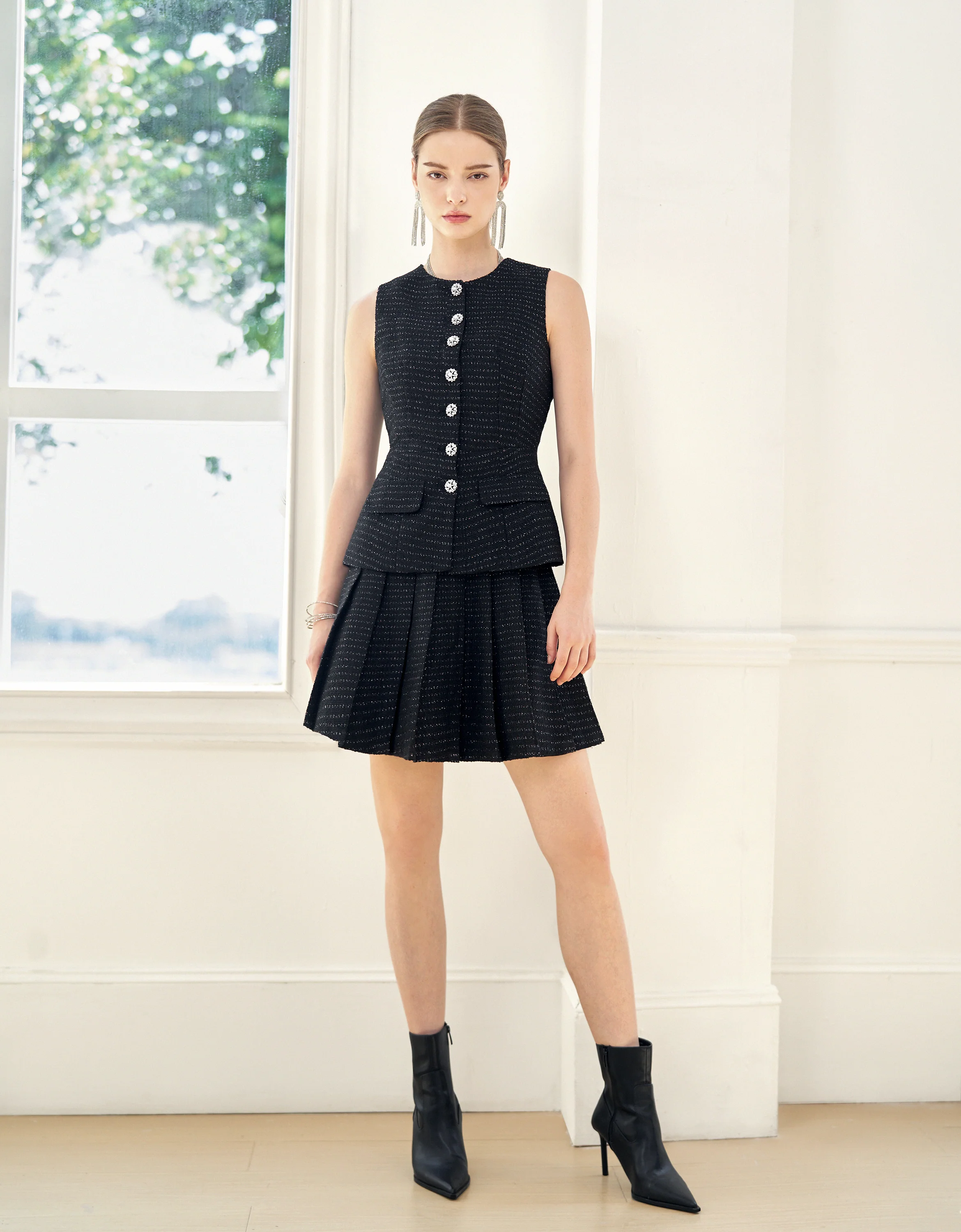 Round Neck Tweed Vest - Image 16