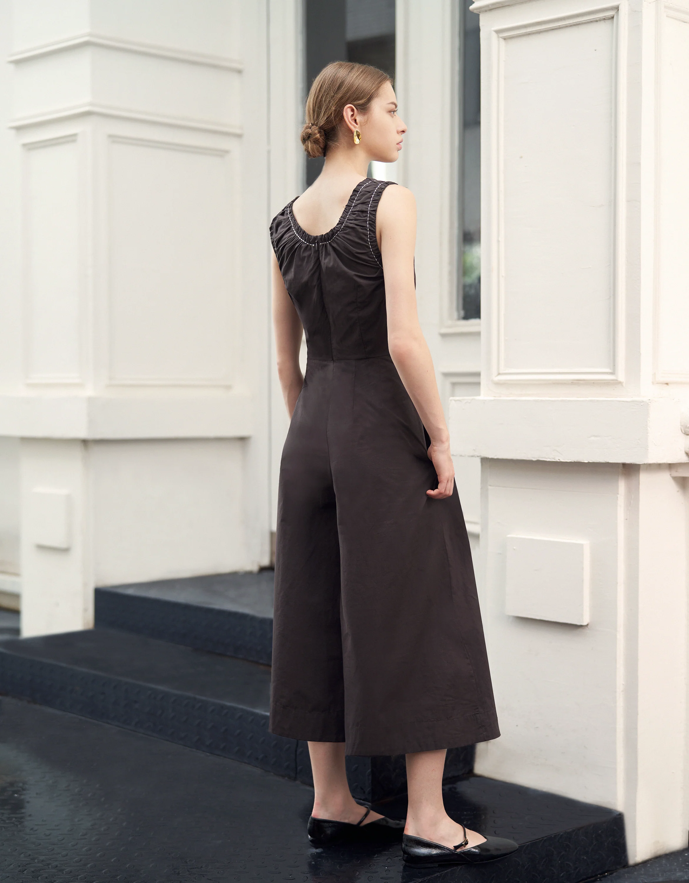Ruched Waist Sleeveless Jumpsuit - Image 3