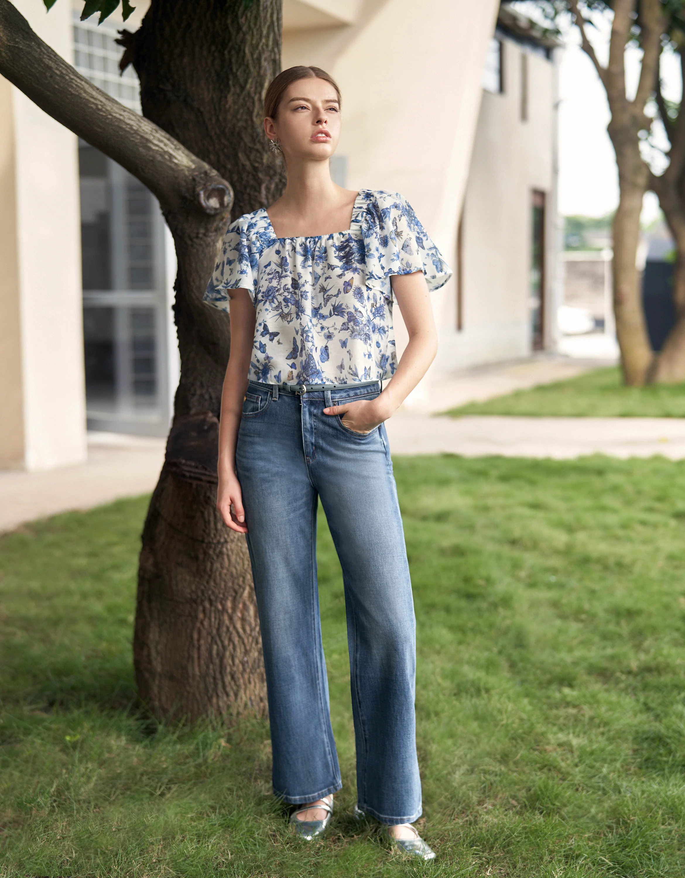 Ruffle Sleeve Square Neck Butterfly Print Top - Image 4