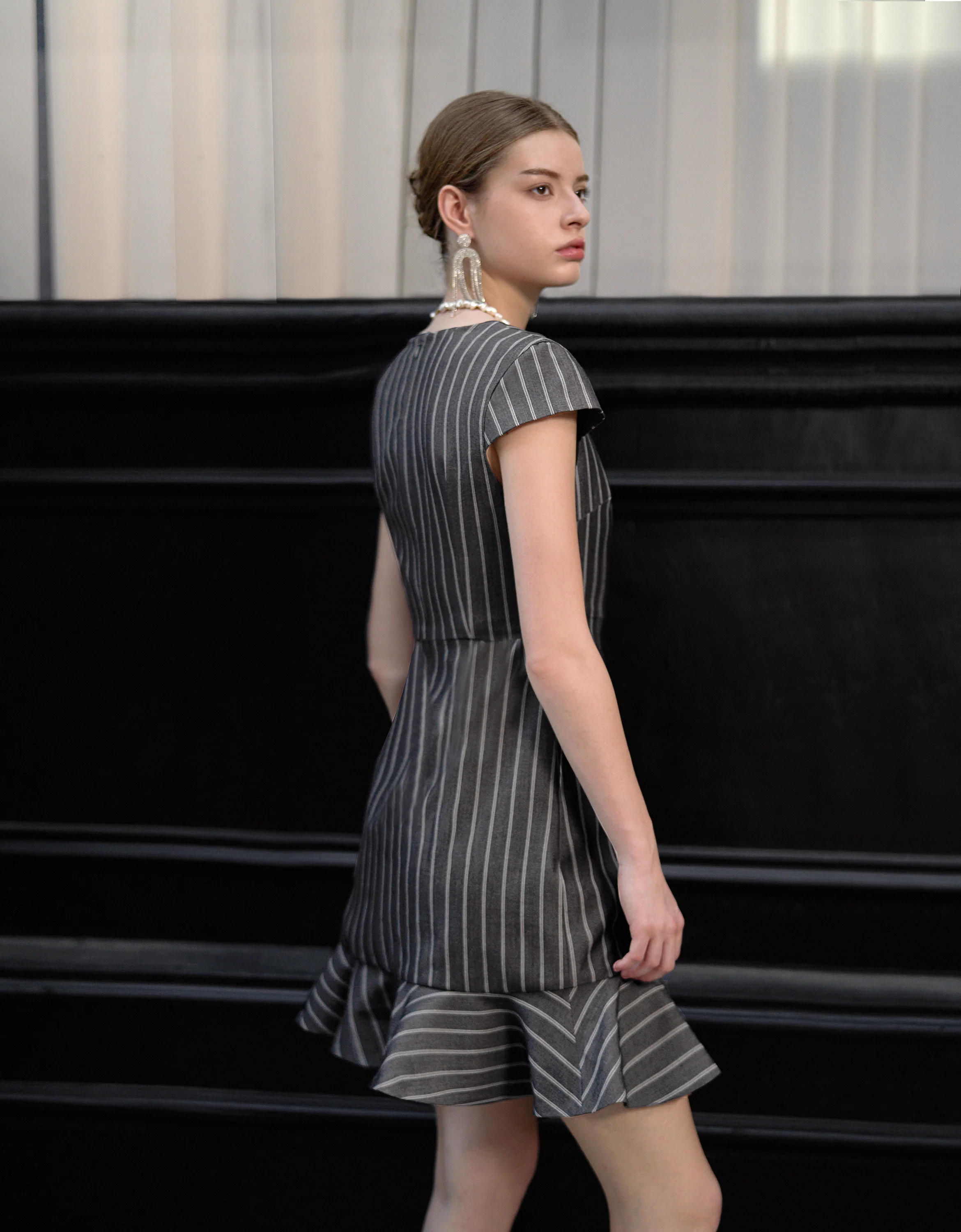 Ruffled Hem Cap Sleeve Stripe Dress - Image 3