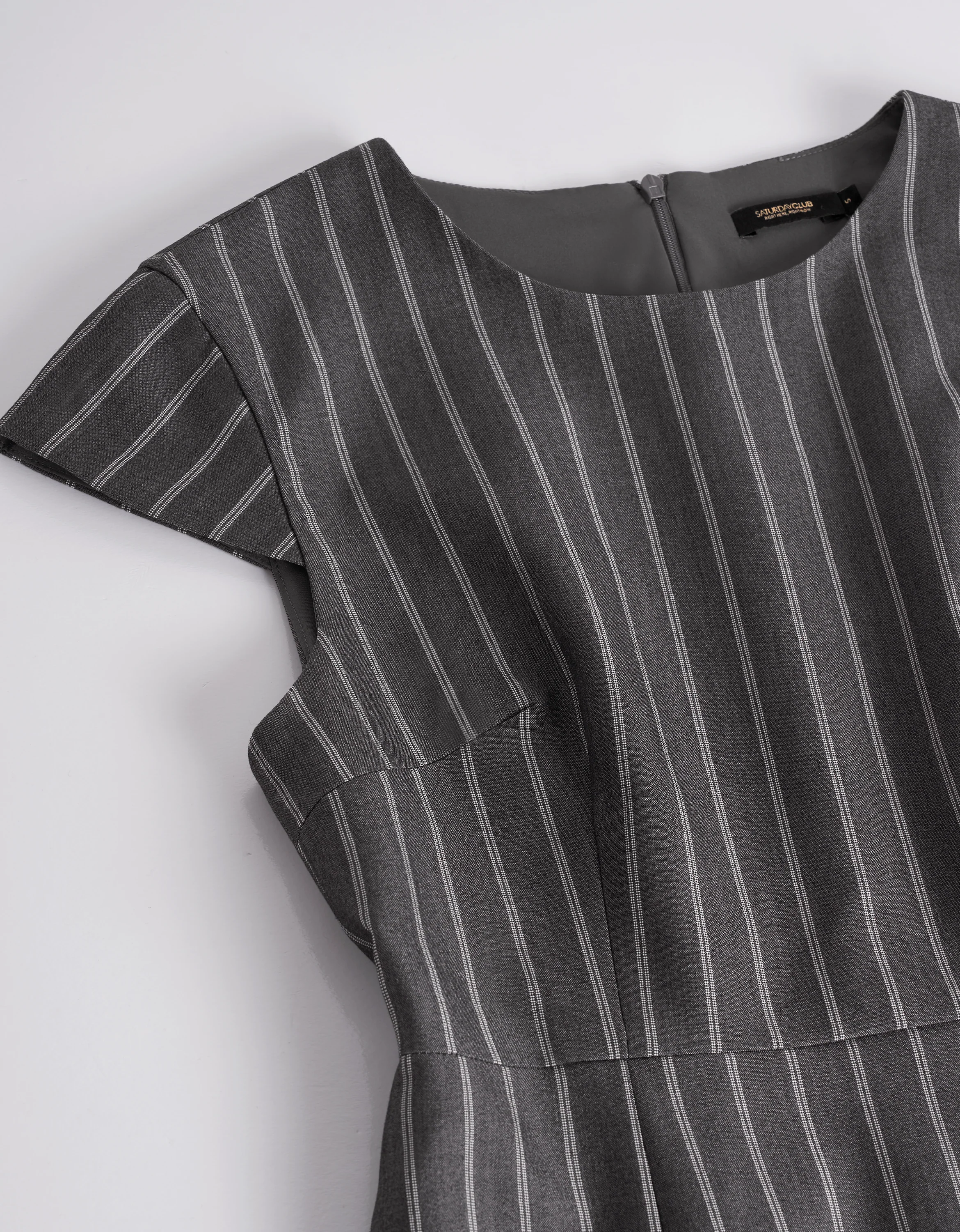 Ruffled Hem Cap Sleeve Stripe Dress - Image 5