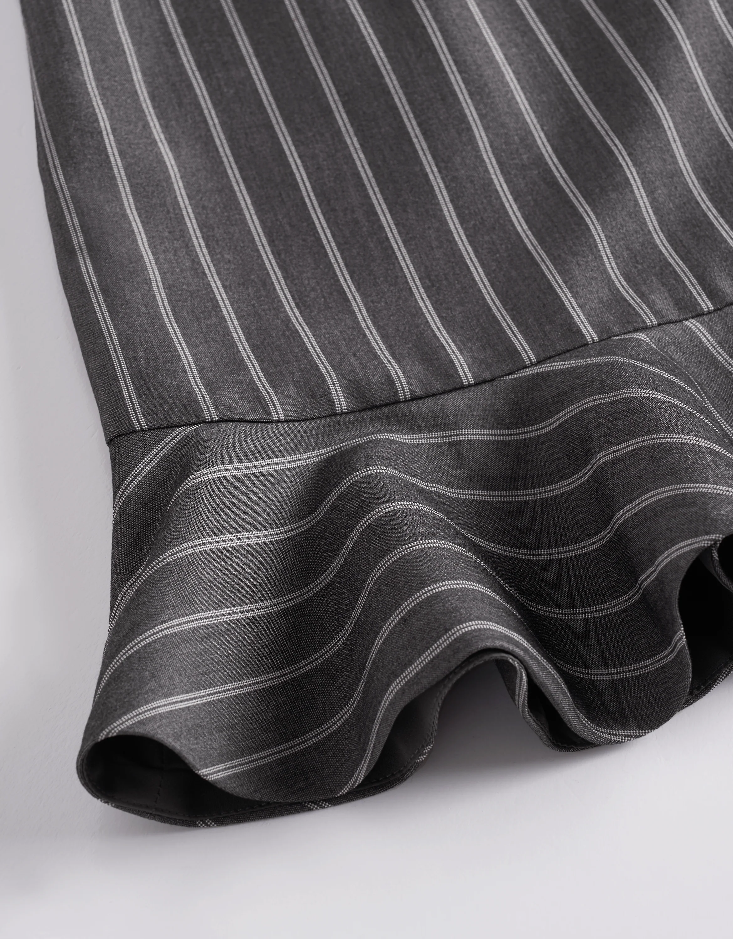 Ruffled Hem Cap Sleeve Stripe Dress - Image 6