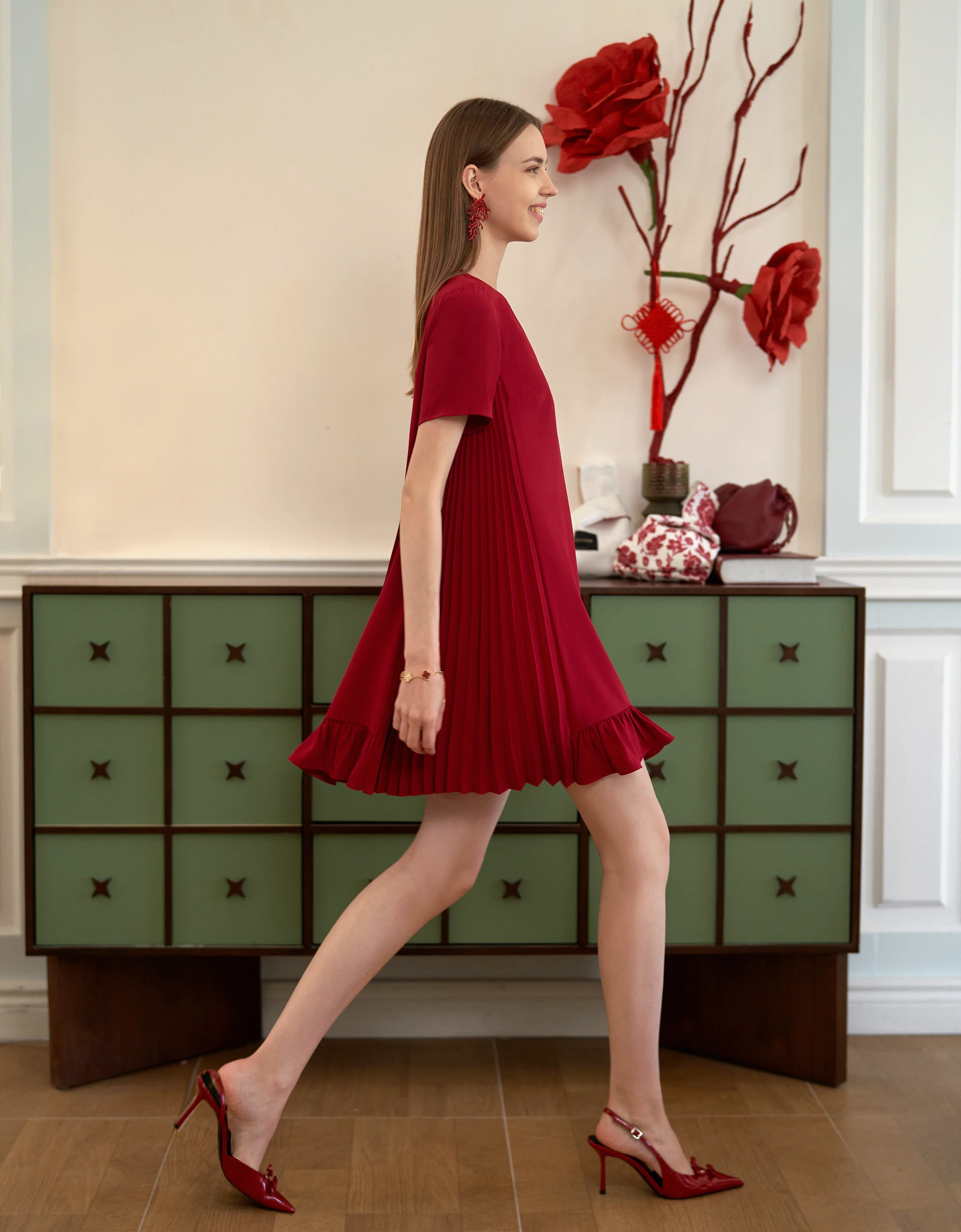 Ruffled Hem Round Neck Short Sleeve Dress - Image 3