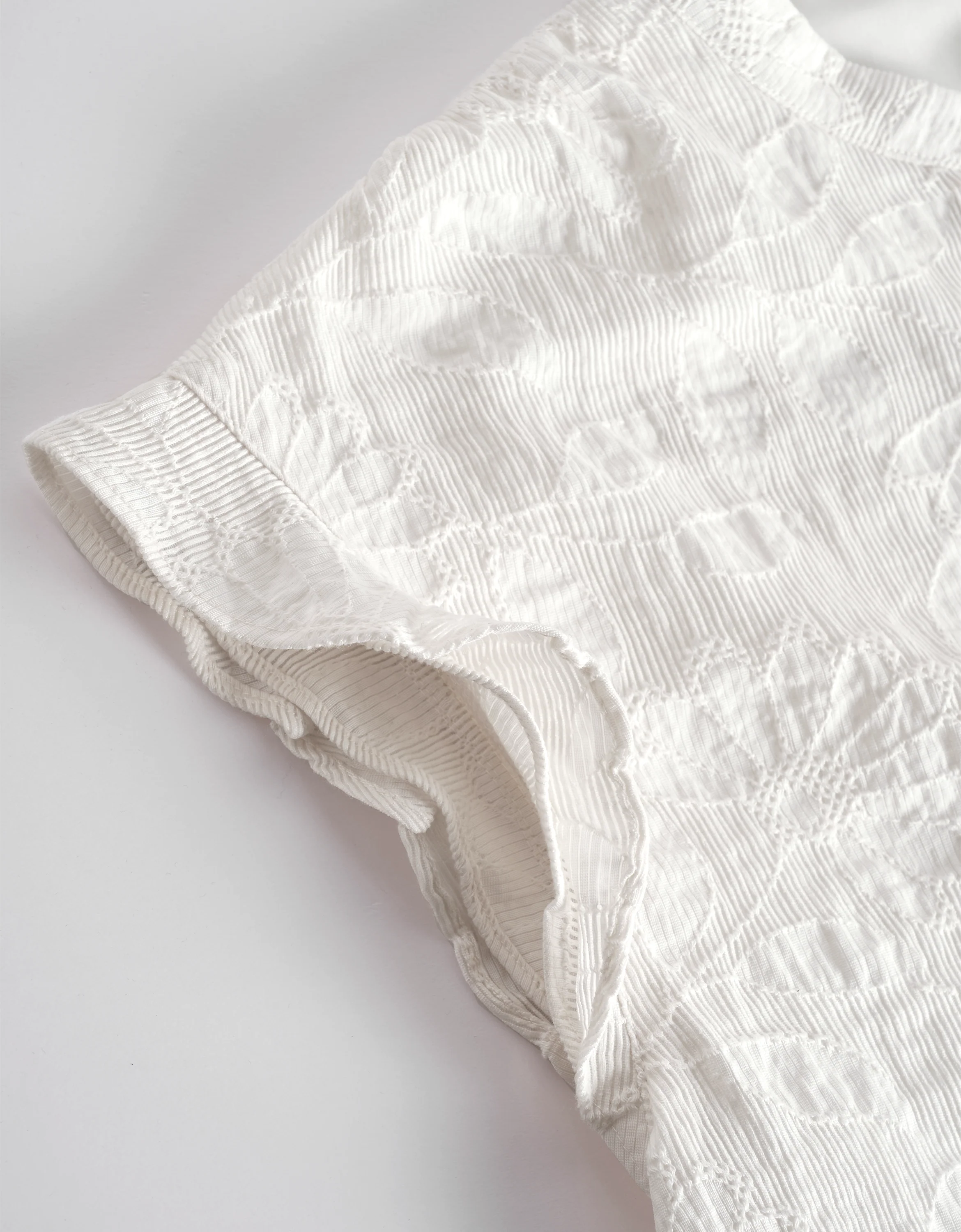 Ruffled Sleeve Textured Top - Image 11