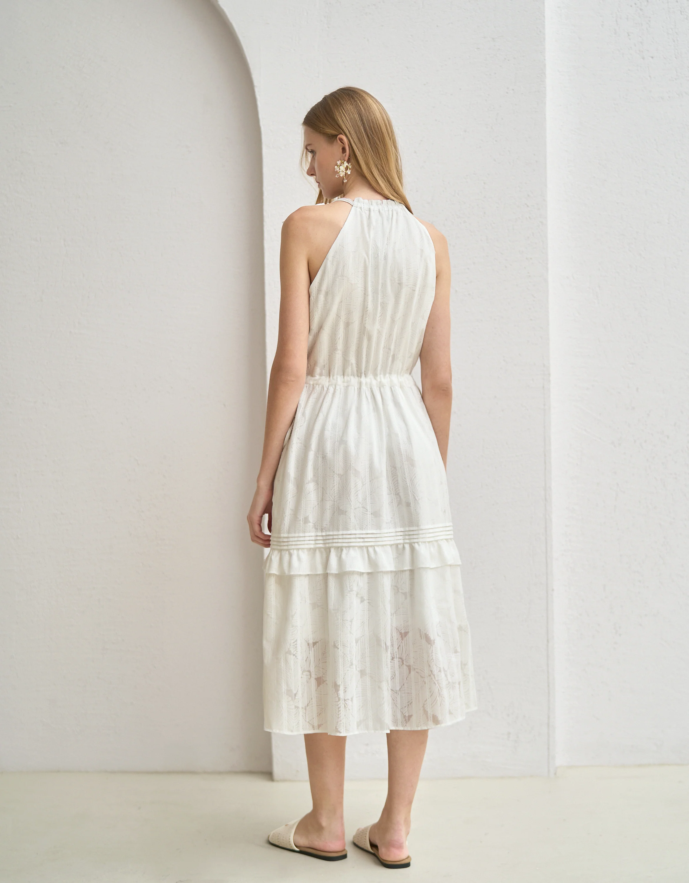 Ruffled Trim Drawstring Waist Halterneck Dress - Image 5