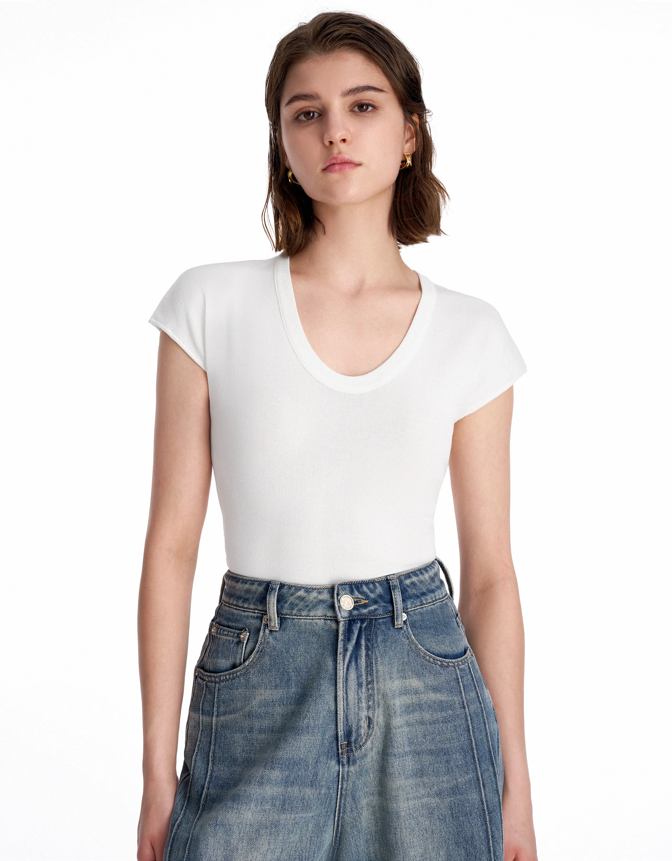 Scoop Neck Cap Sleeve Top - Image 12