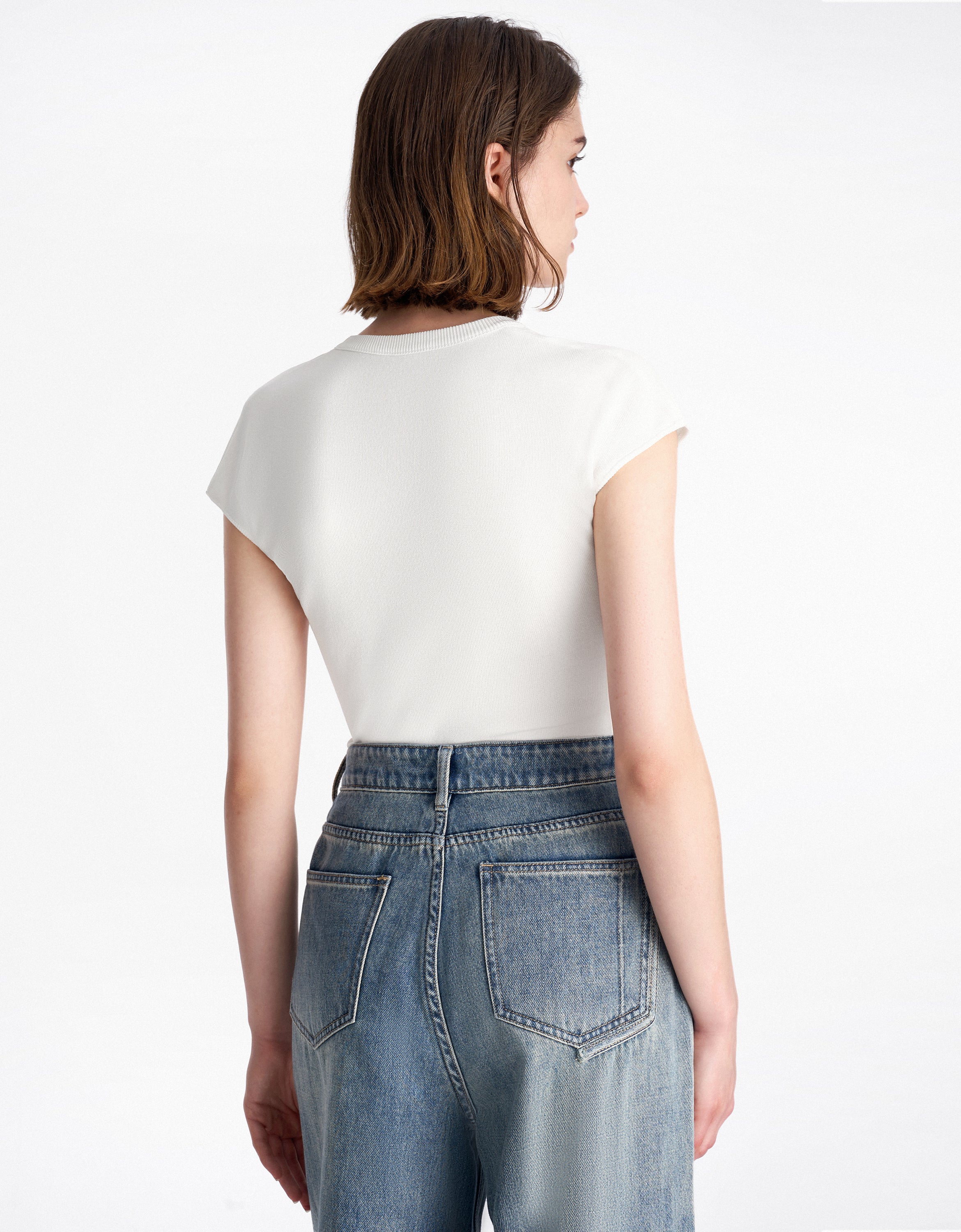 Scoop Neck Cap Sleeve Top - Image 13