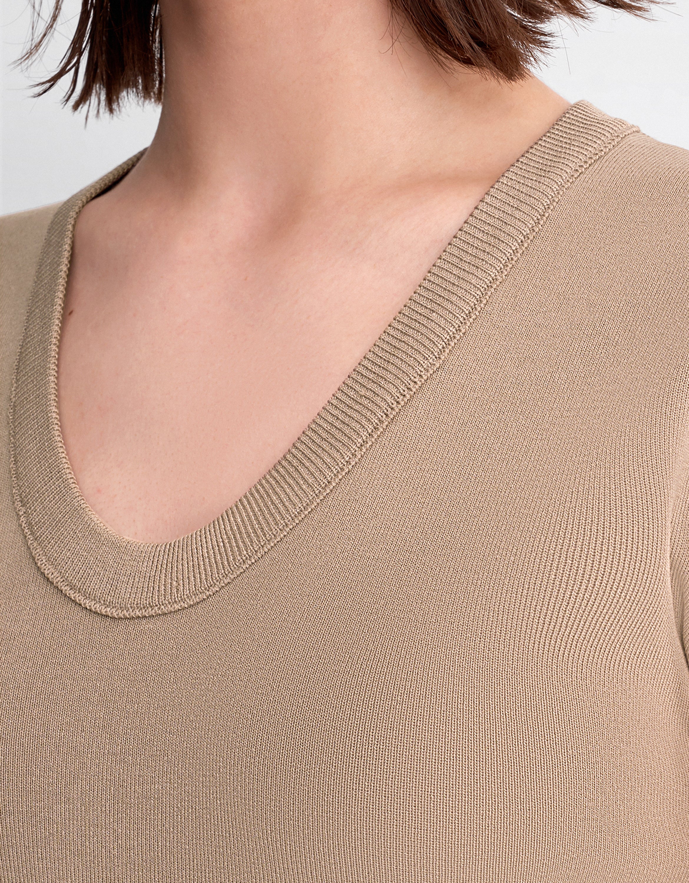Scoop Neck Cap Sleeve Top - Image 5