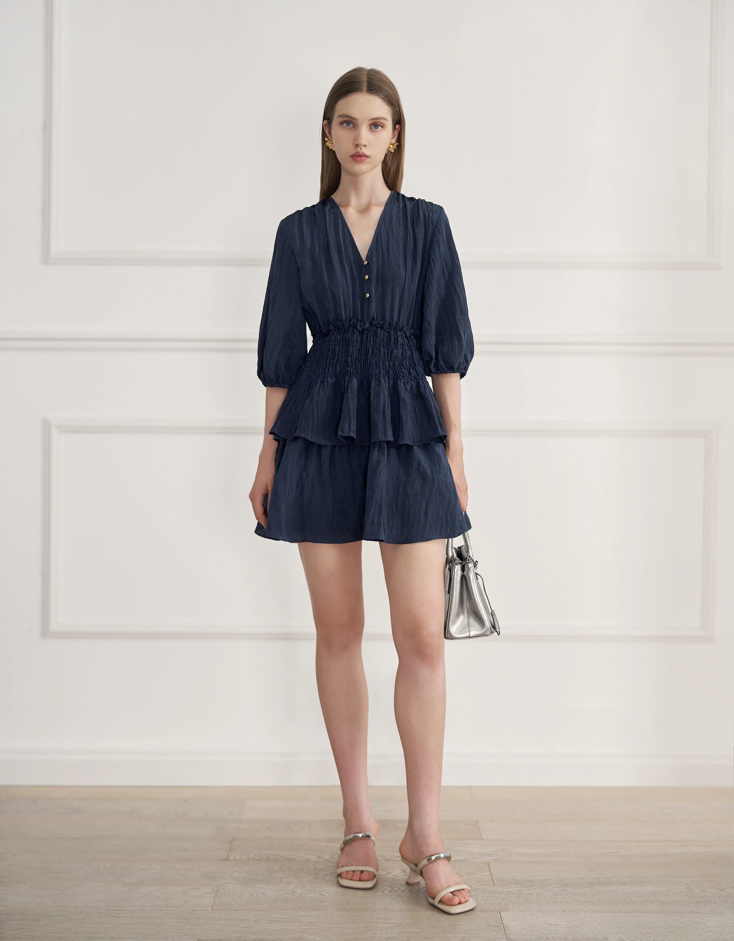 Shirred Waist V-neck Layered Dress - Image 5