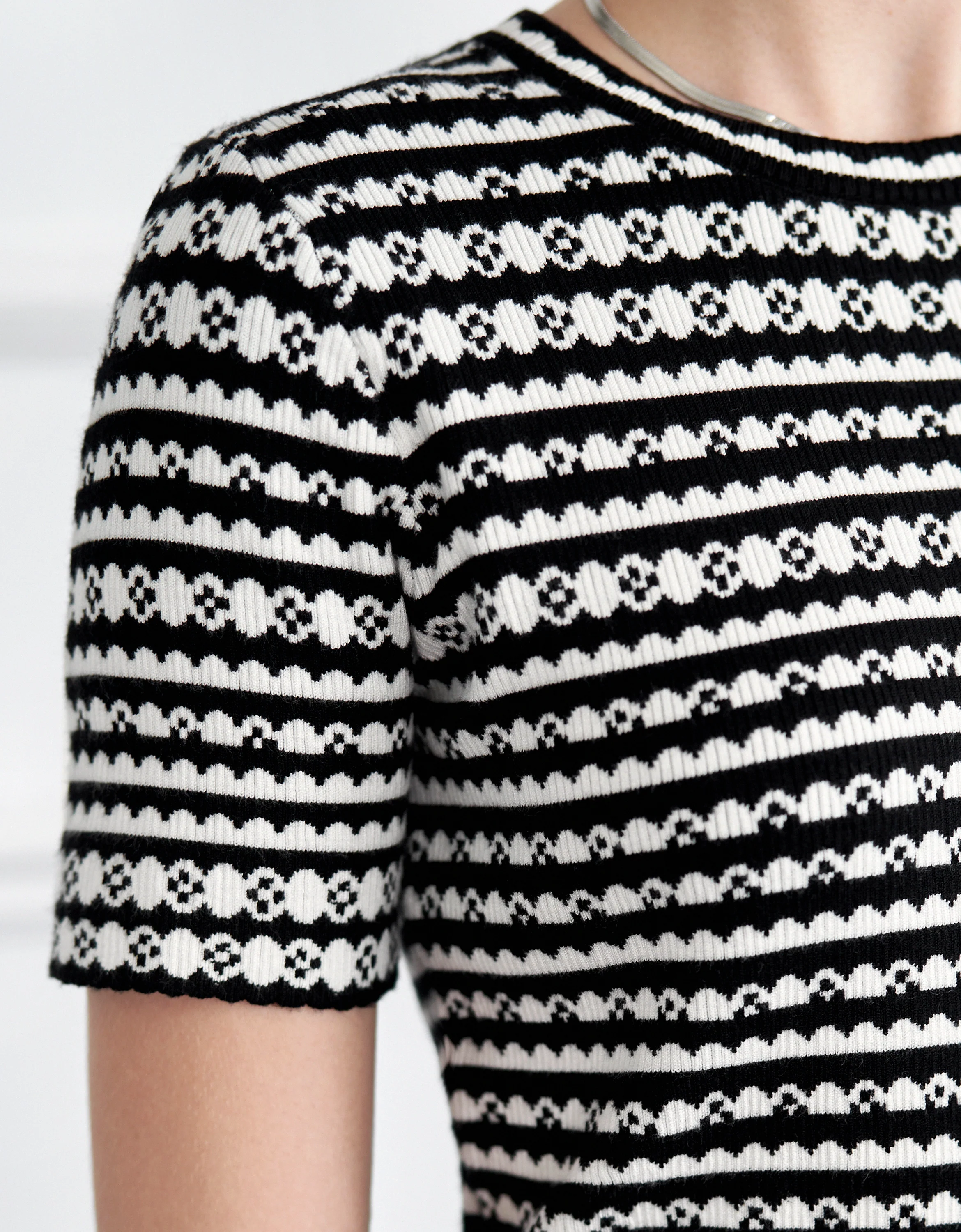 Short Sleeve Jacquard Stripe Top - Image 5