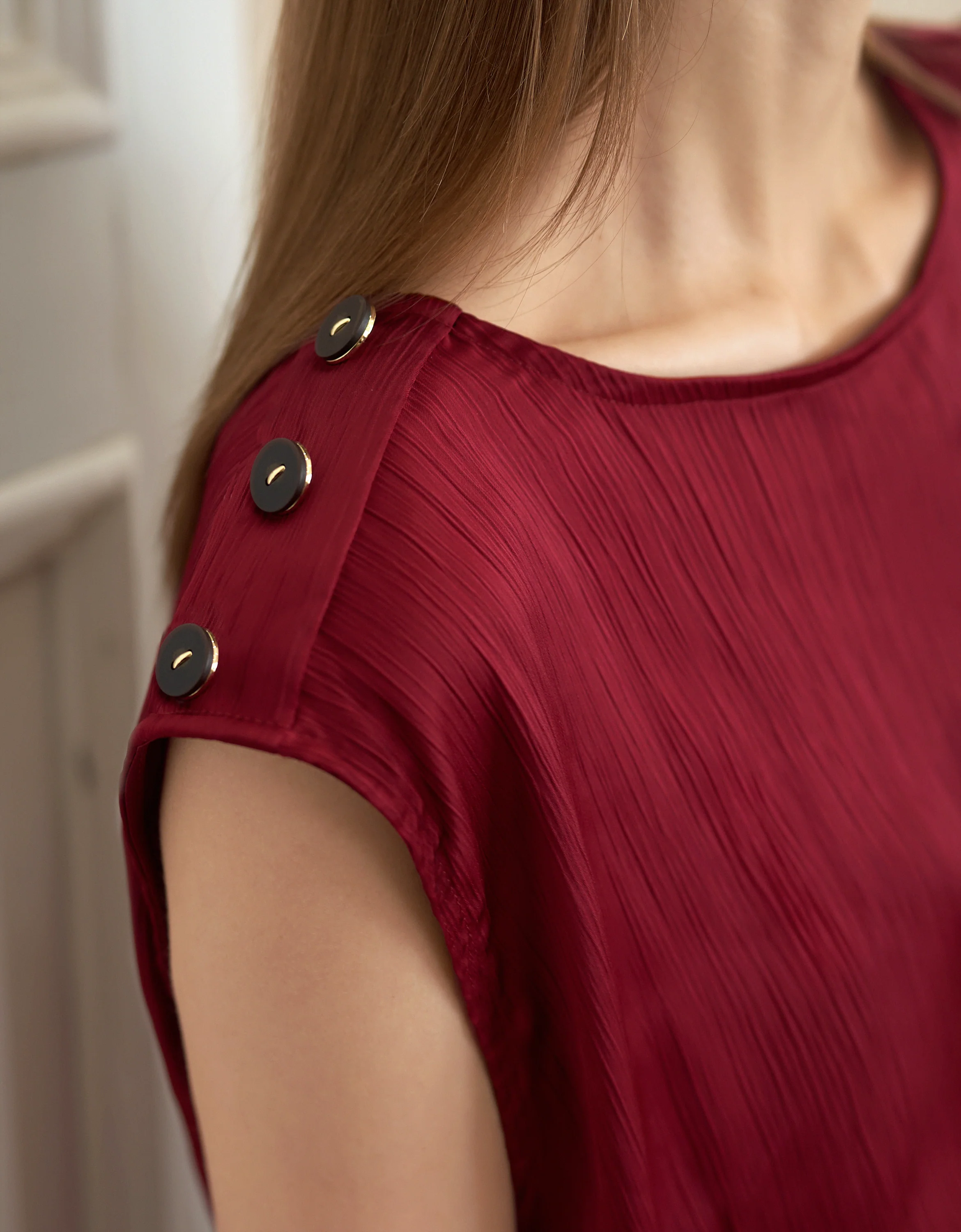 Shoulder Buttons Round Neck Jumpsuit - Image 3