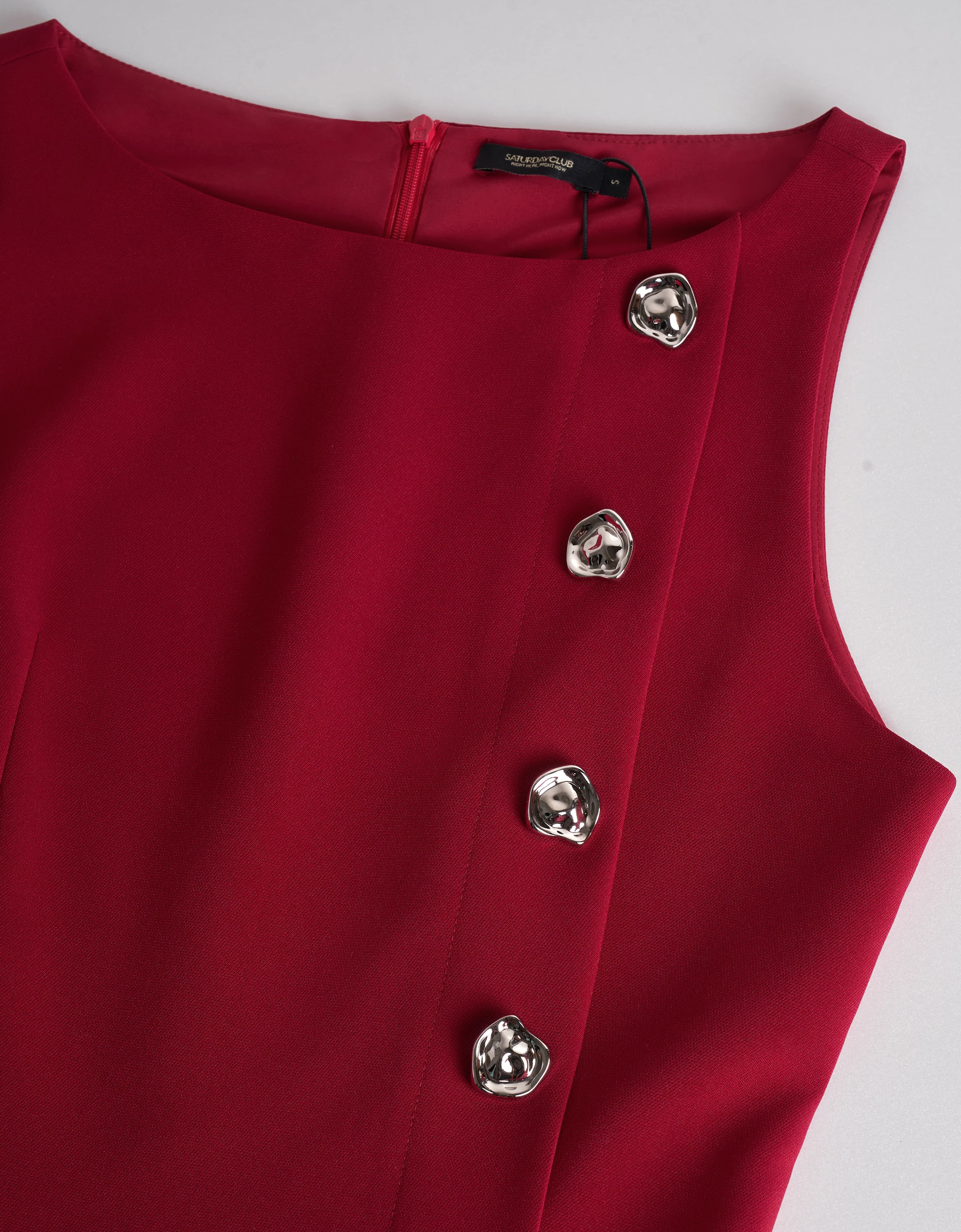 Side Buttons Boat Neck Sleeveless Top - Image 5