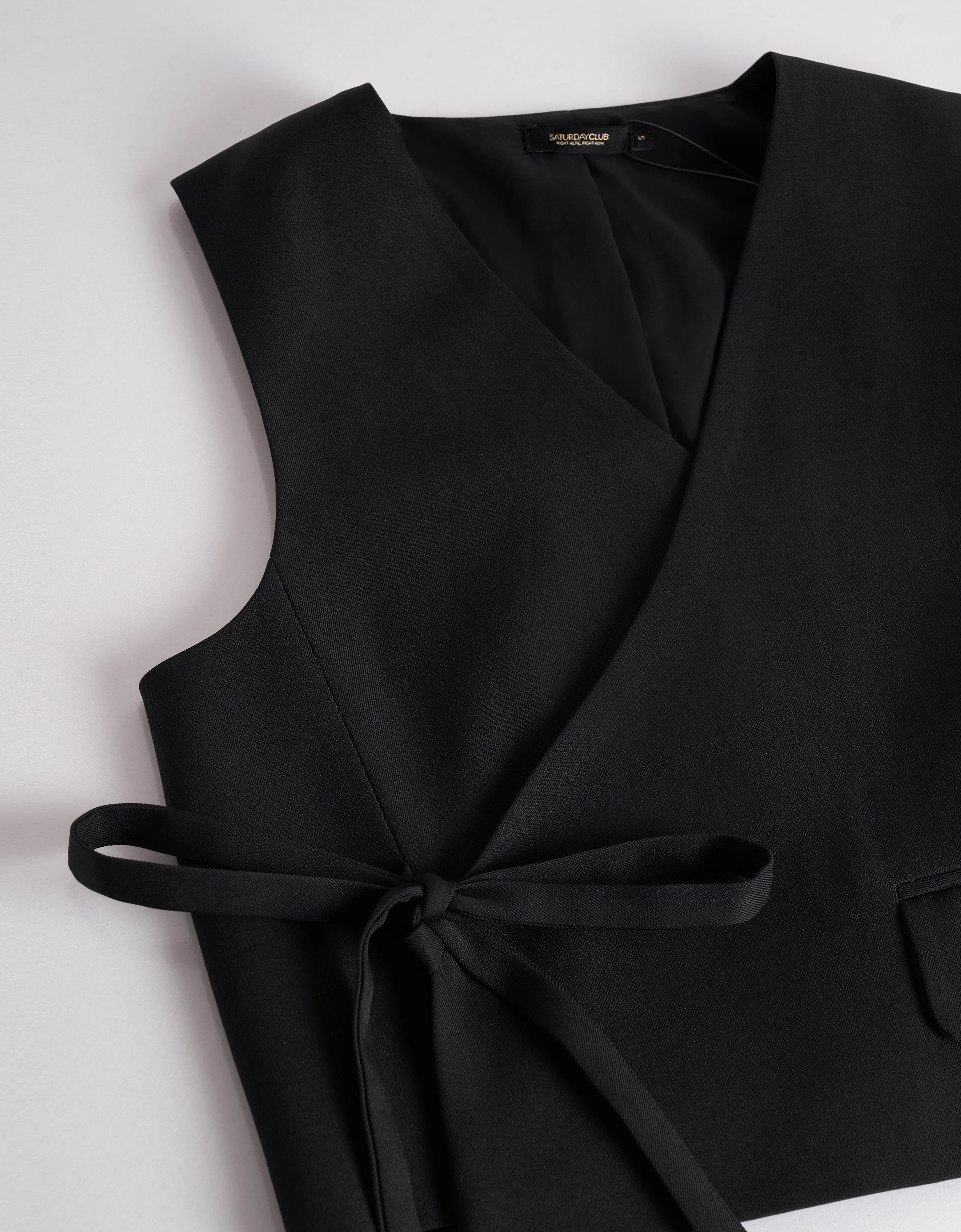 Side Tie V-neck Sleeveless Vest - Image 4