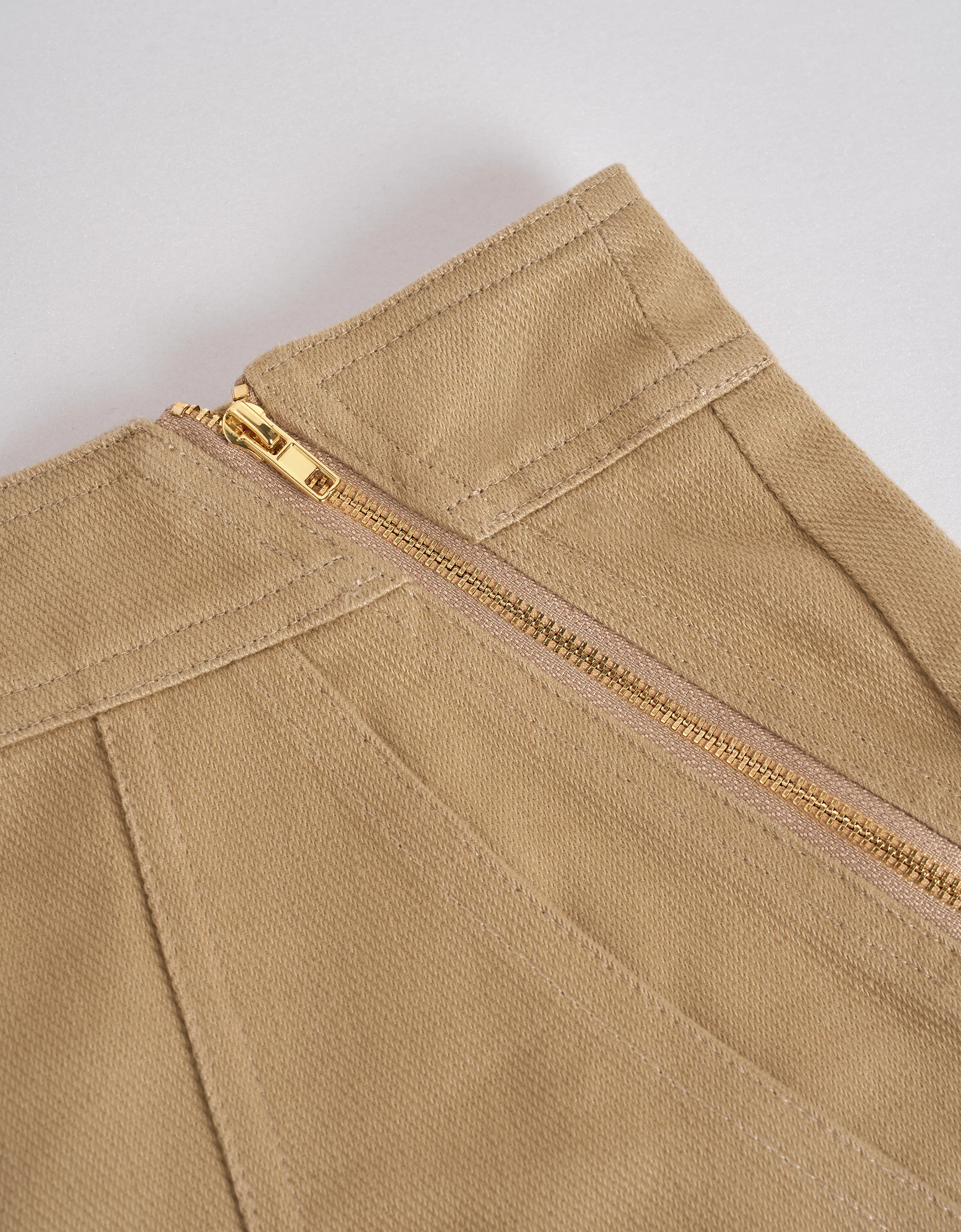 Side Zip Large Pocket Cotton Shorts - Image 8