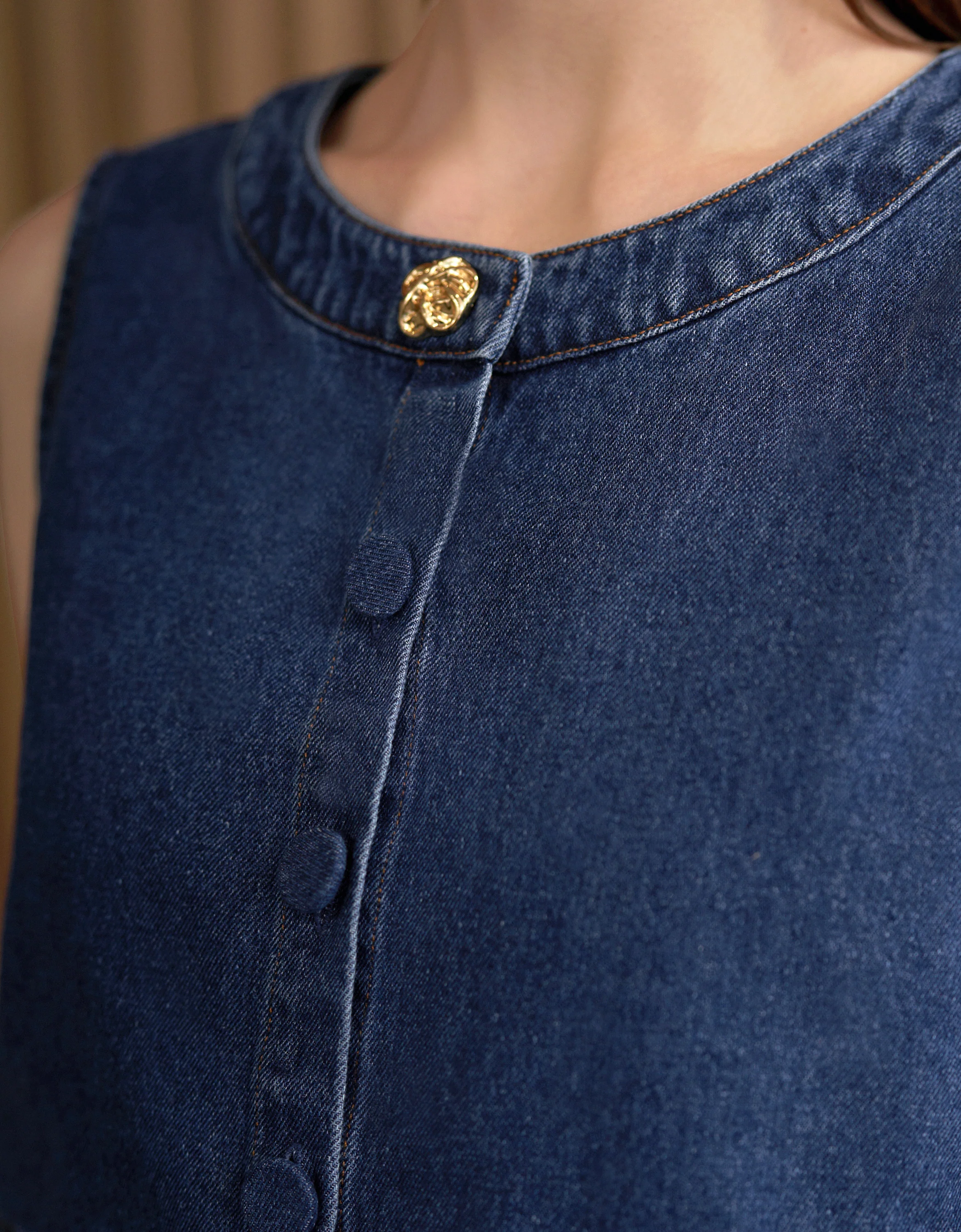 Sleeveless Button Front Denim Top - Image 9