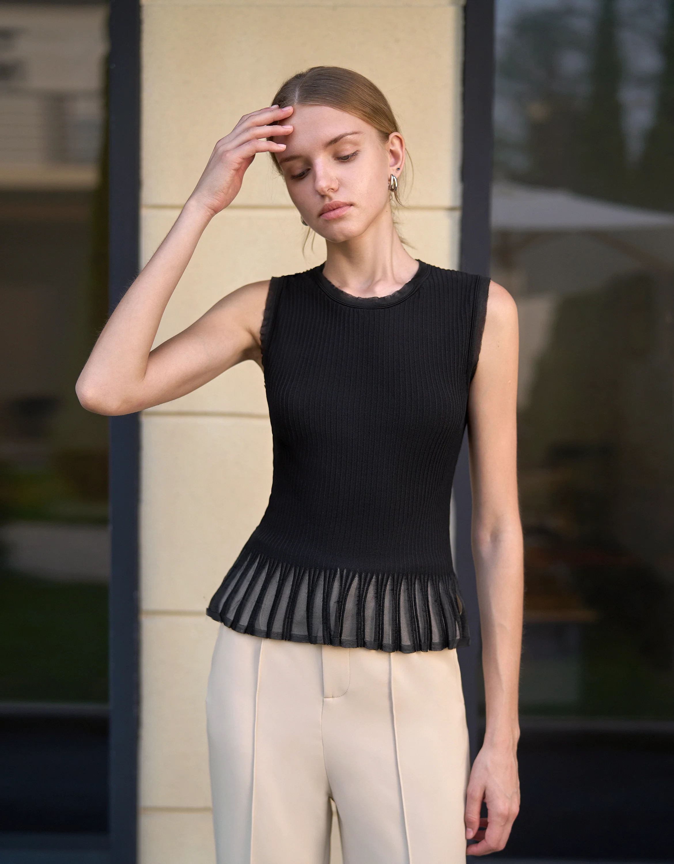 Sleeveless Pleated Tulle Knit Top