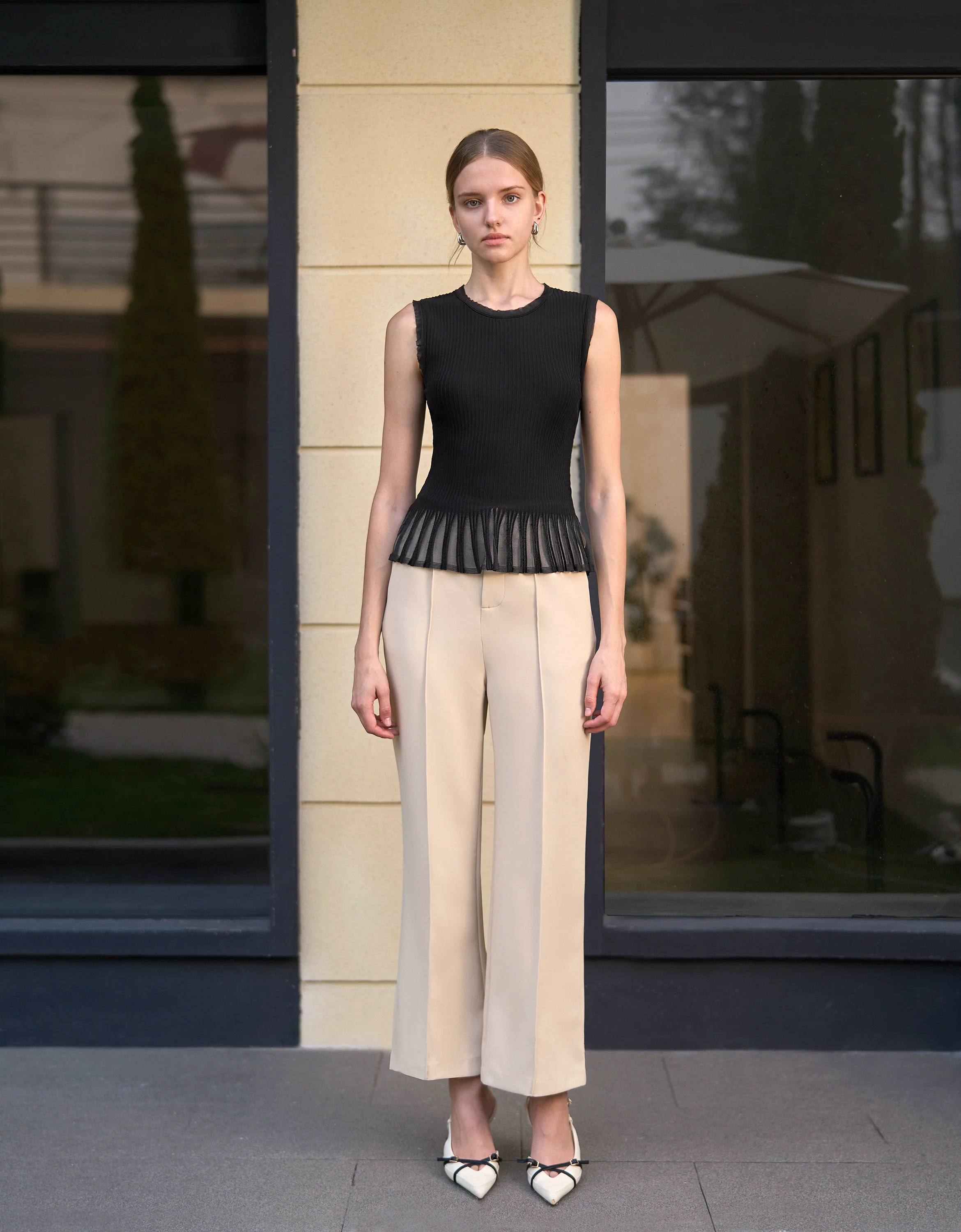 Sleeveless Pleated Tulle Knit Top - Image 3