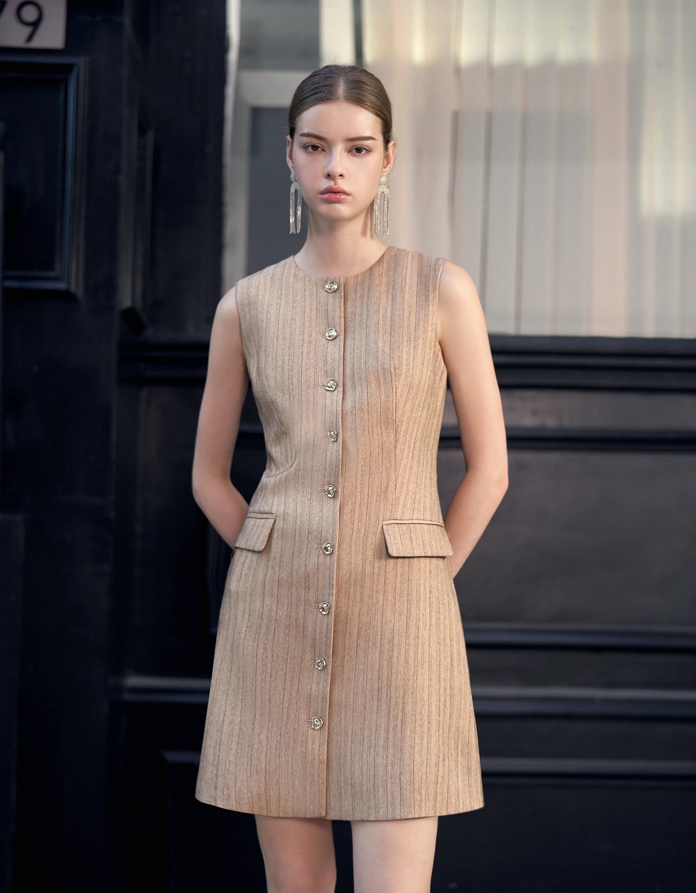 Sleeveless Textured Stripe Dress - Image 10
