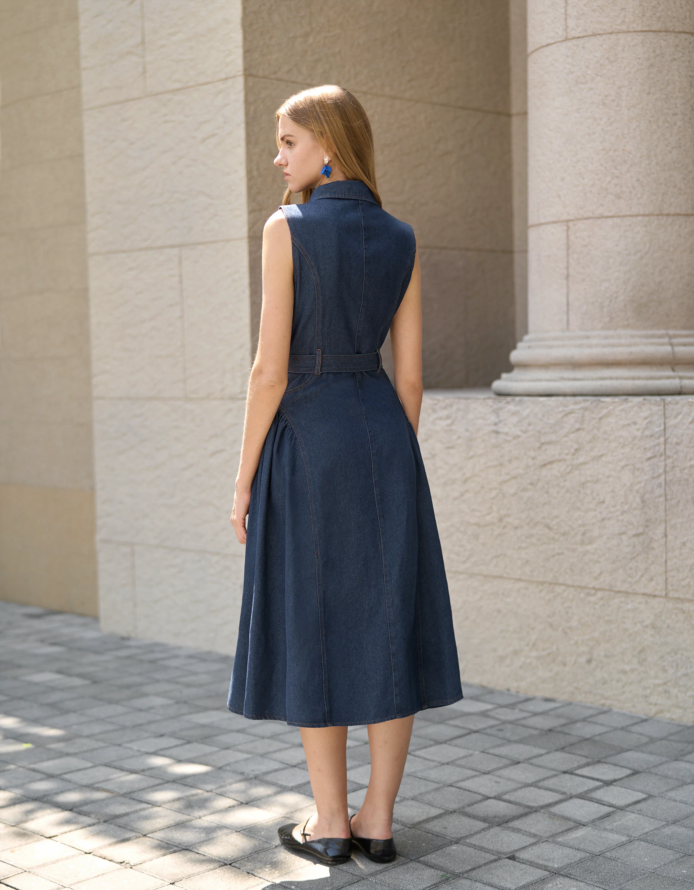 Slim Fit Sleeveless Denim Midi Dress - Image 2