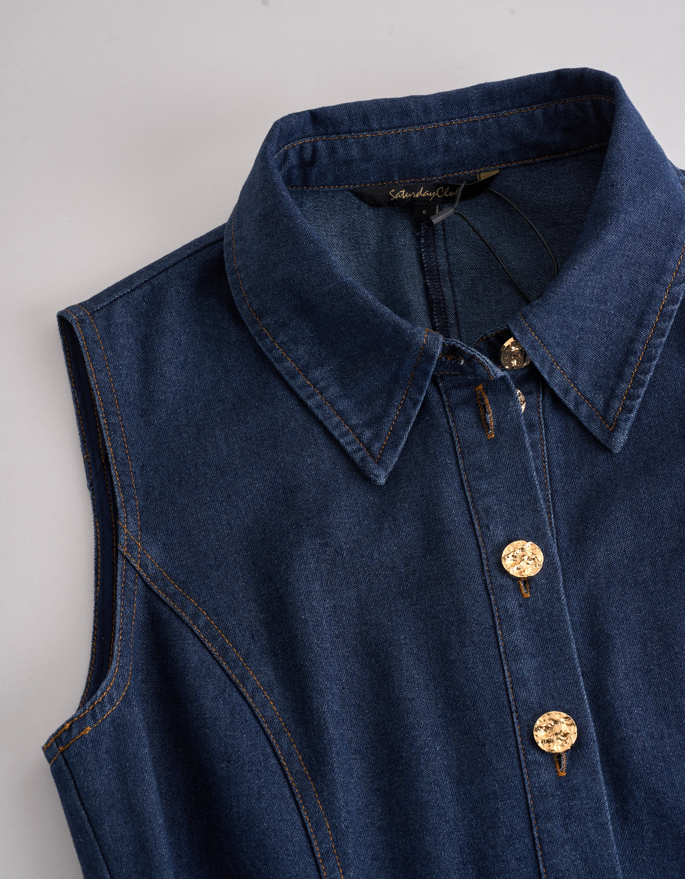 Slim Fit Sleeveless Denim Midi Dress - Image 5