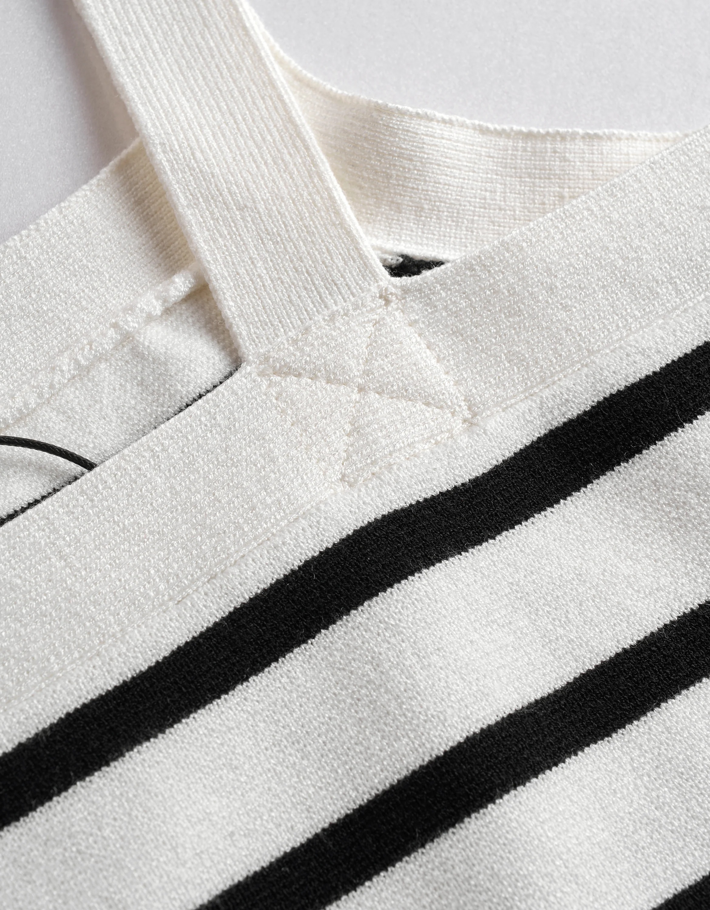 Square Neck Striped Cropped Tank Top - Image 6