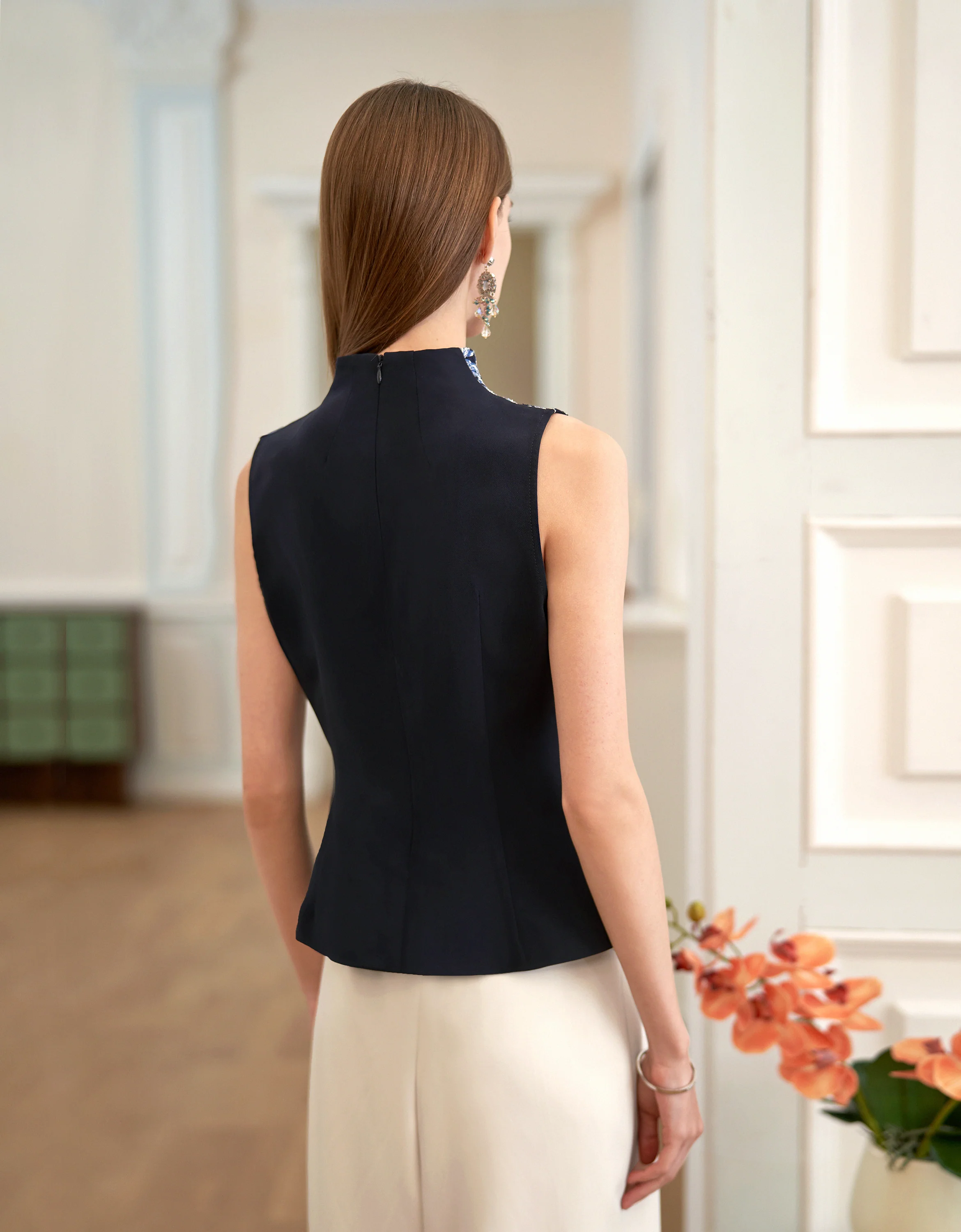 Stand Collar Lace Print Sleeveless Top - Image 5