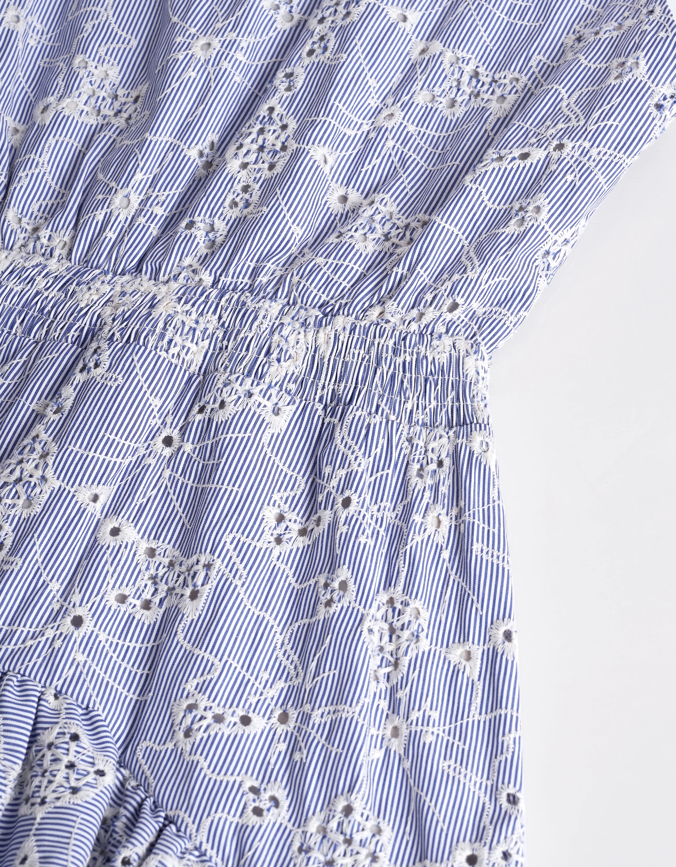 Stand Collar Sleeveless Embroidered Dress - Image 11