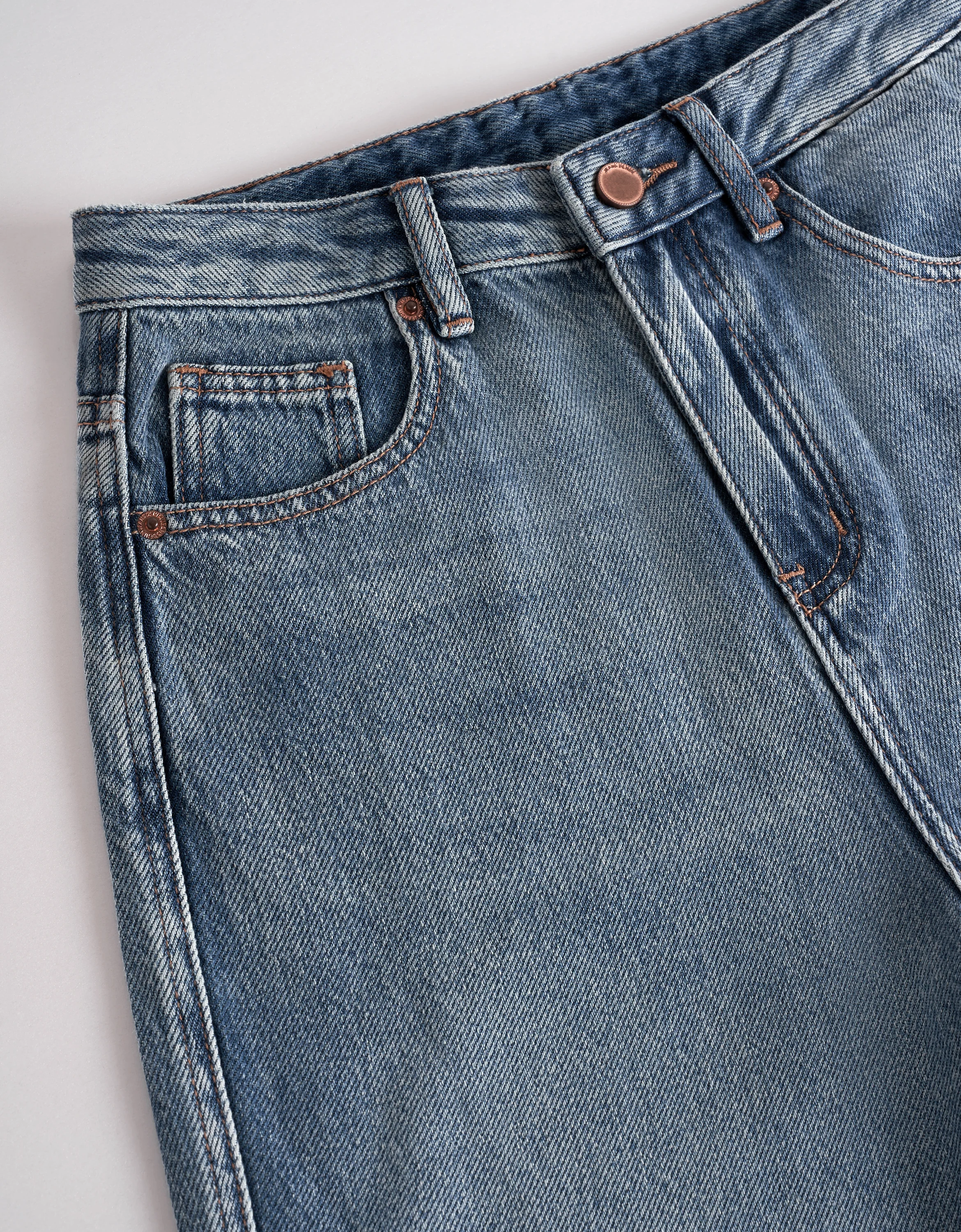 Straight-leg Vintage Denim Jeans - Image 5