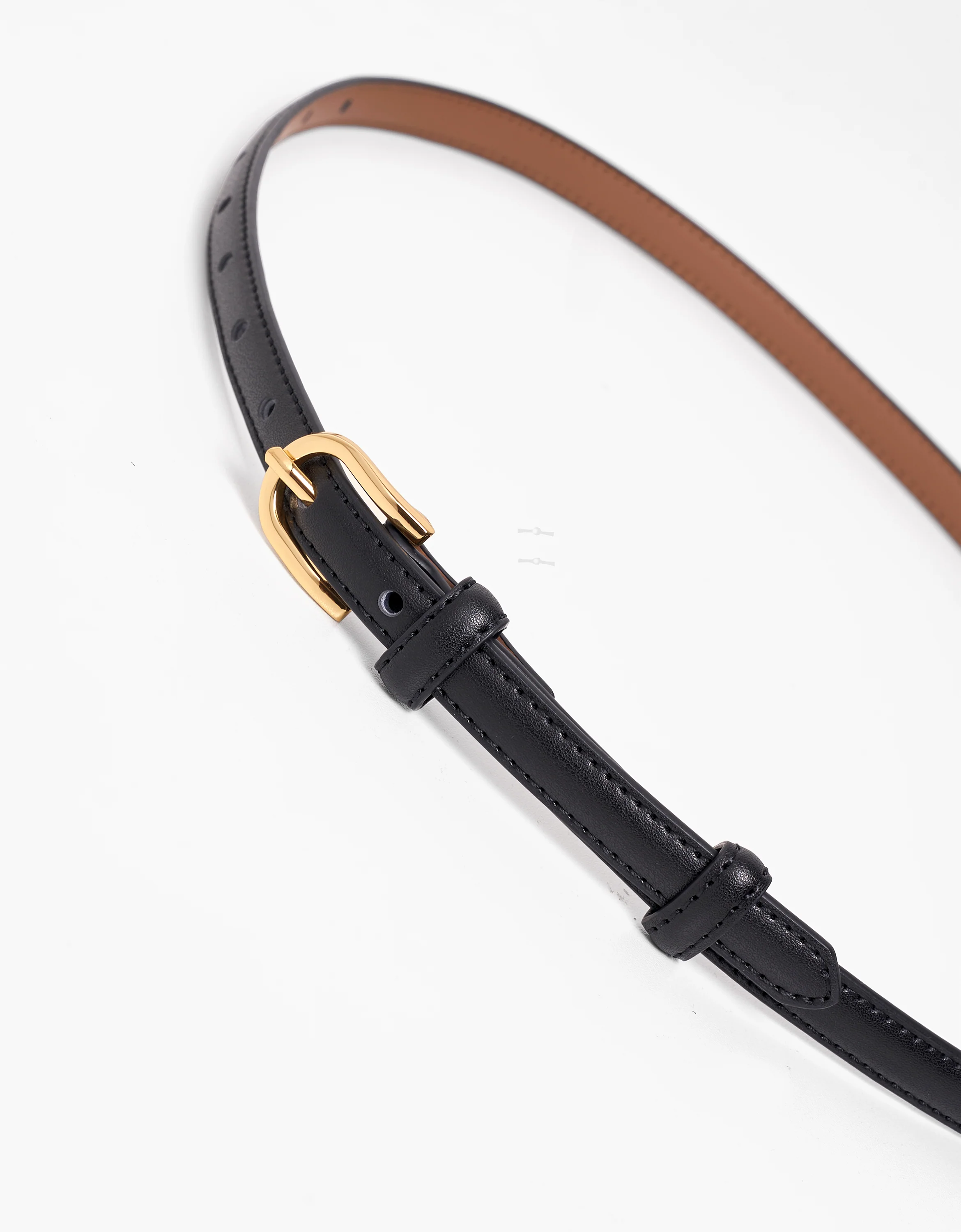 Textured Horseshoe Buckle Thin Leather Belt - Image 9