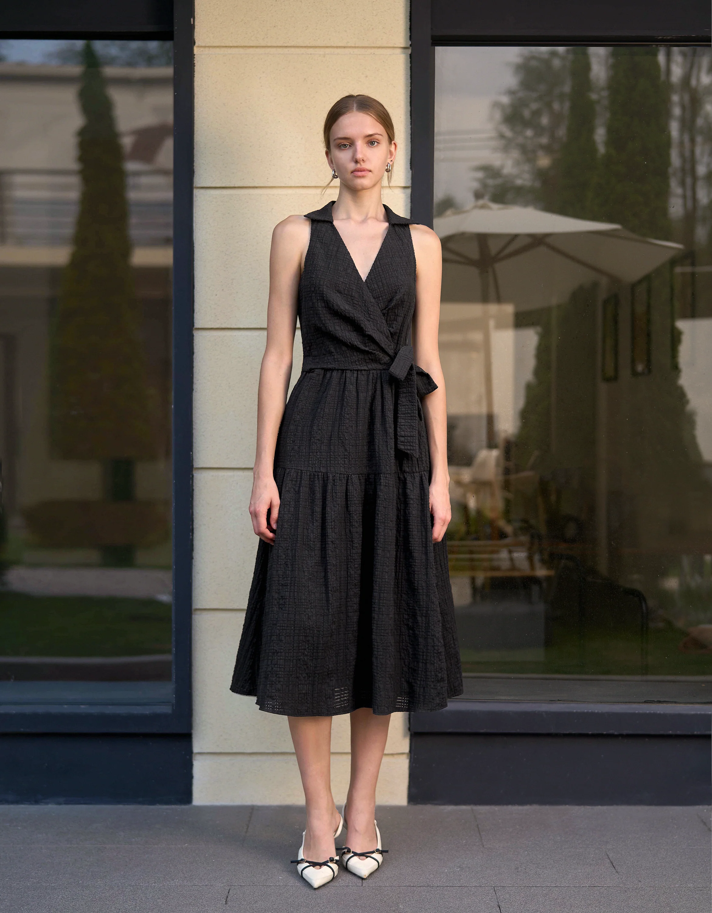 Tie-up Textured V-neck Midi Dress