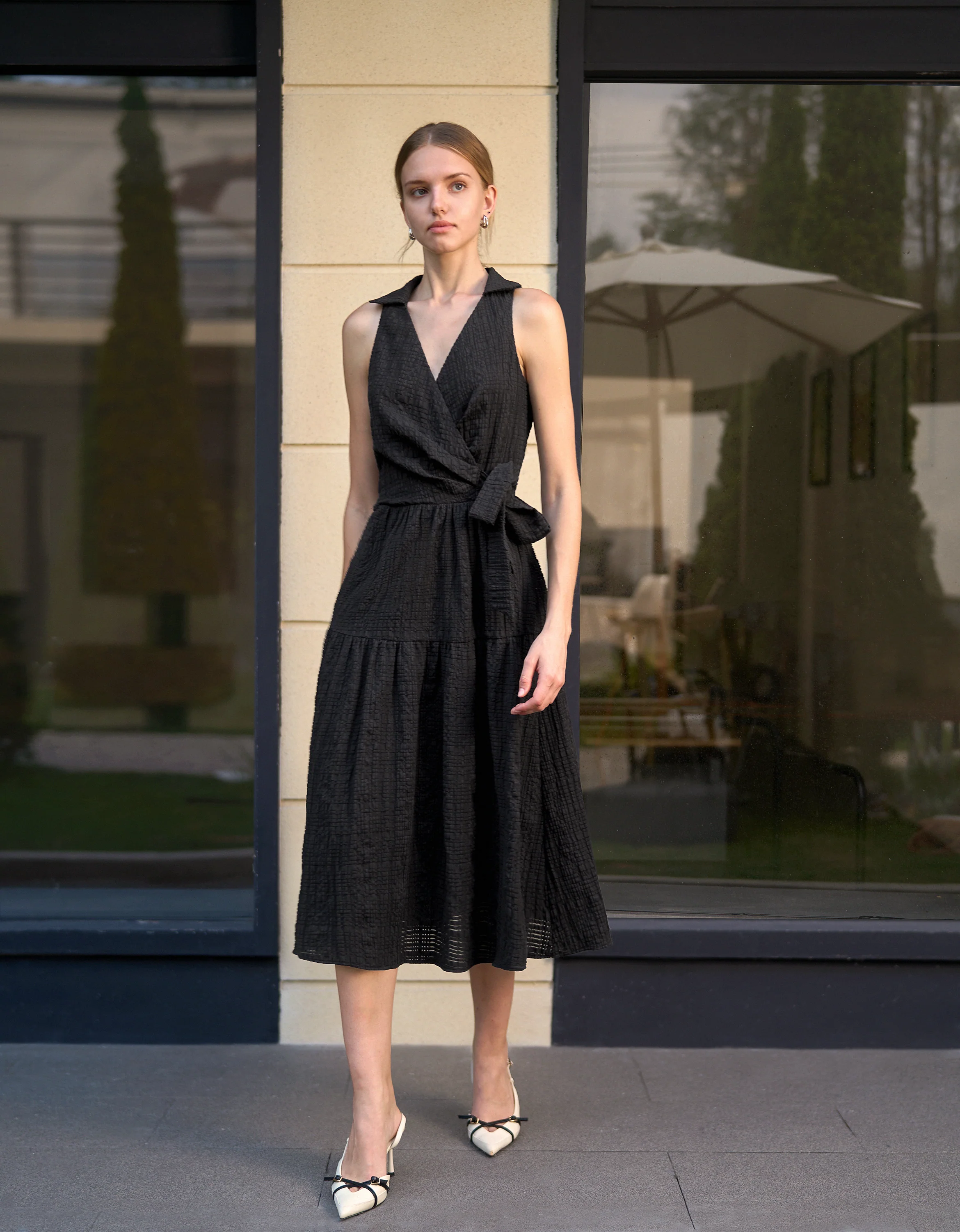Tie-up Textured V-neck Midi Dress - Image 3