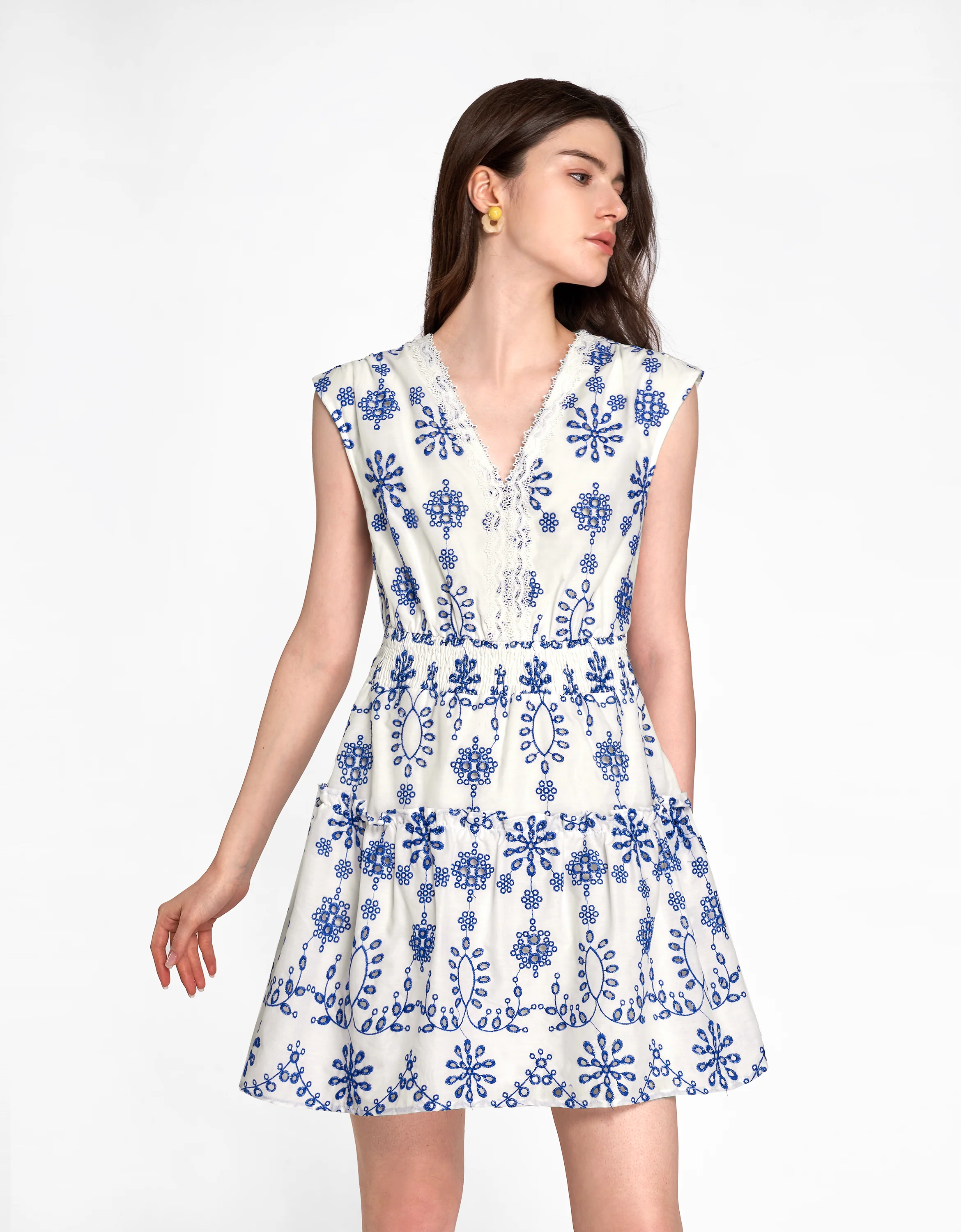 Two-tone Embroidered V-neck Dress - Image 7