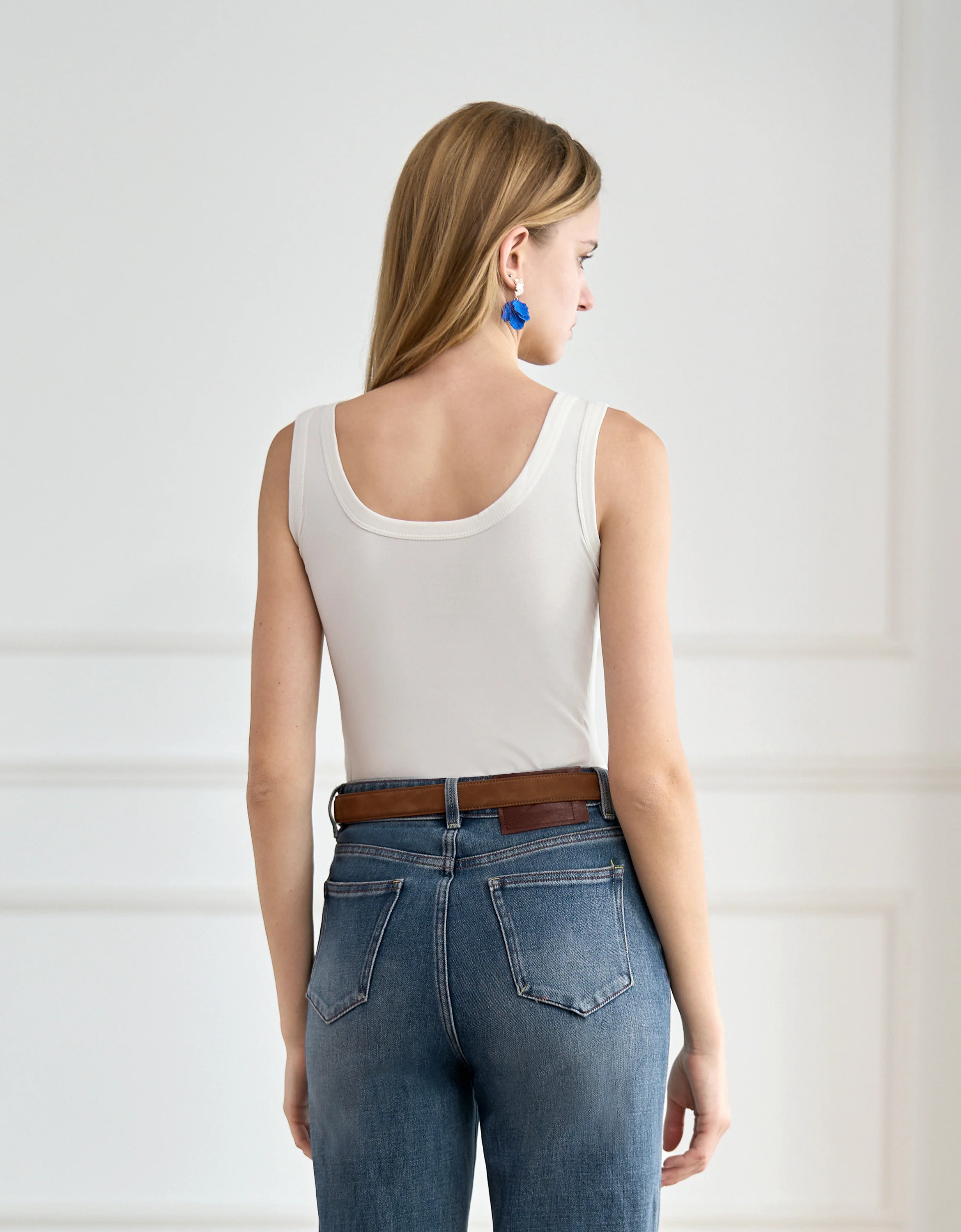 U-neck Wide Strap Cropped Knit Top - Image 14