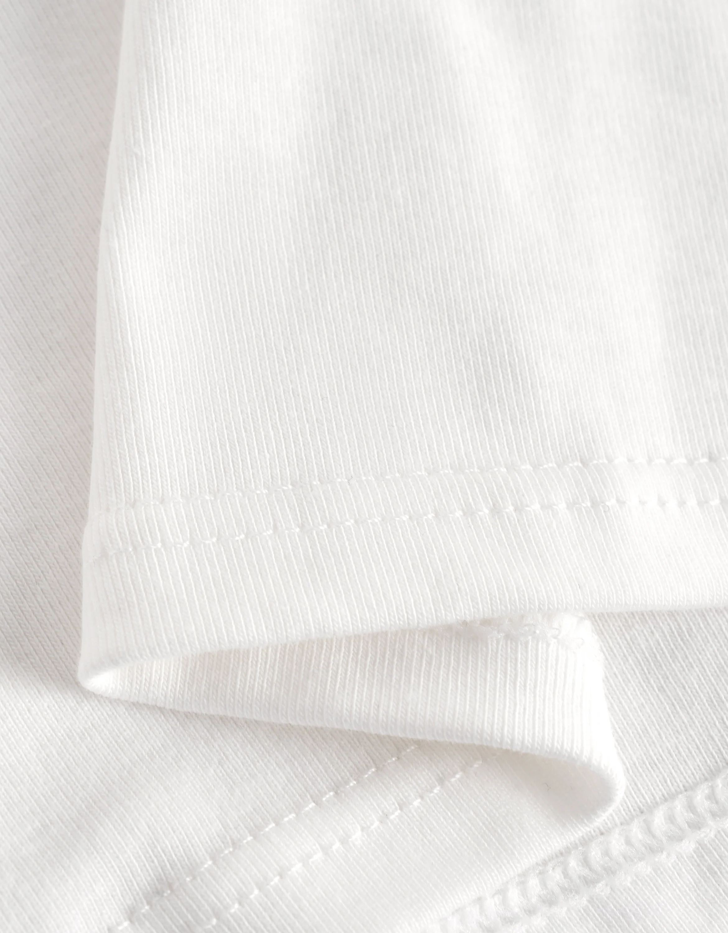 U-neck Wide Strap Cropped Knit Top - Image 17