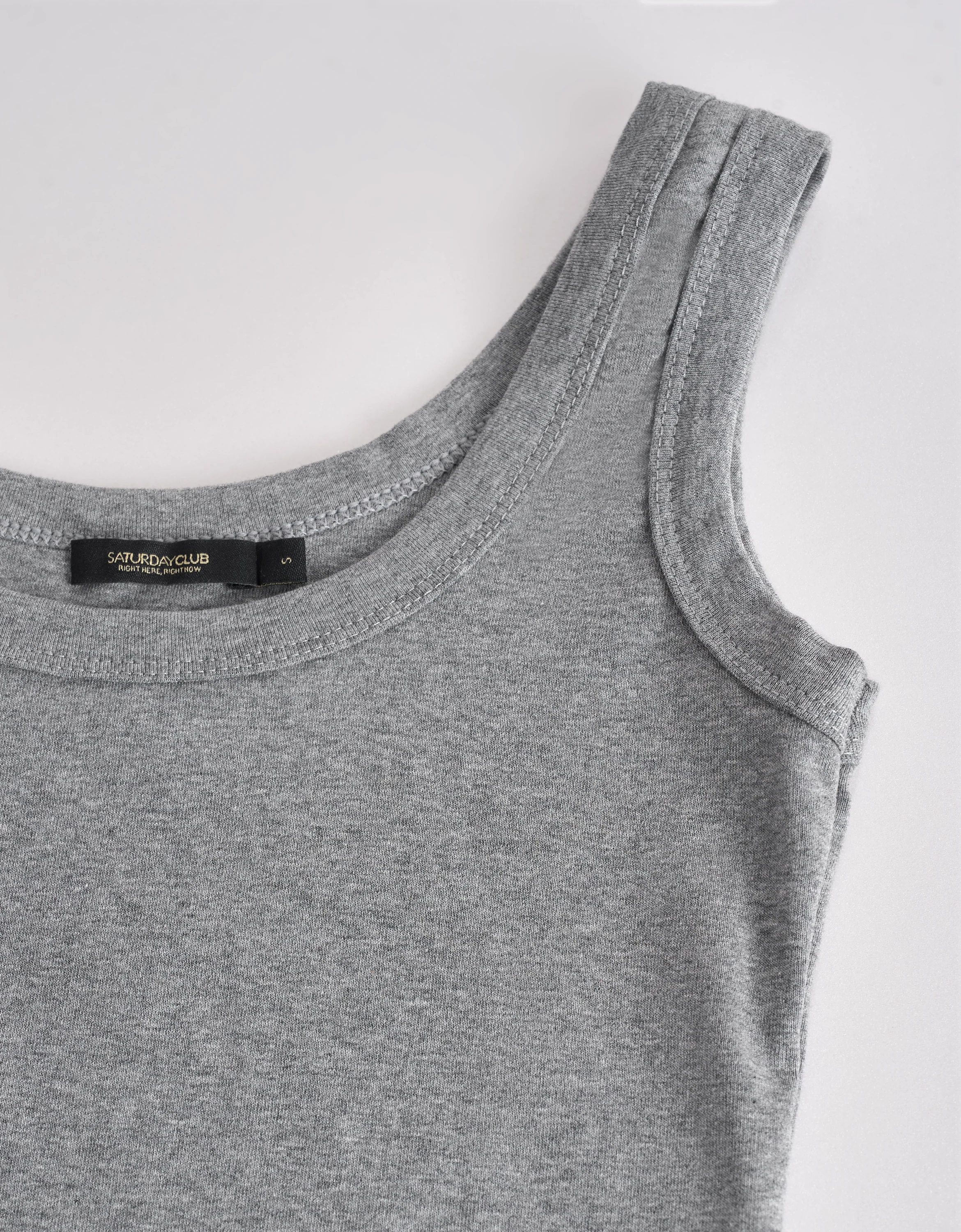 U-neck Wide Strap Cropped Knit Top - Image 9