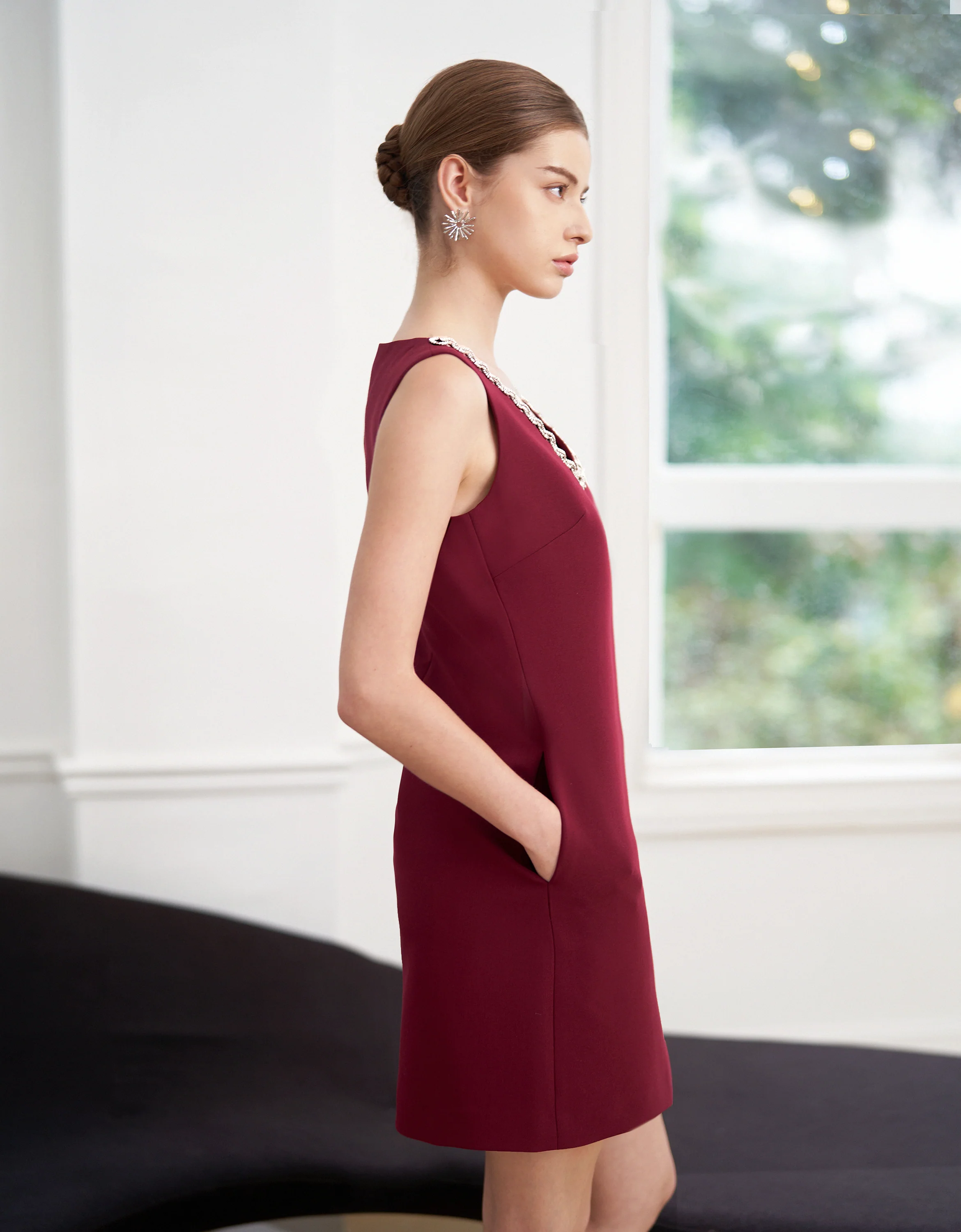V-neck Embellished Sleeveless Dress - Image 6